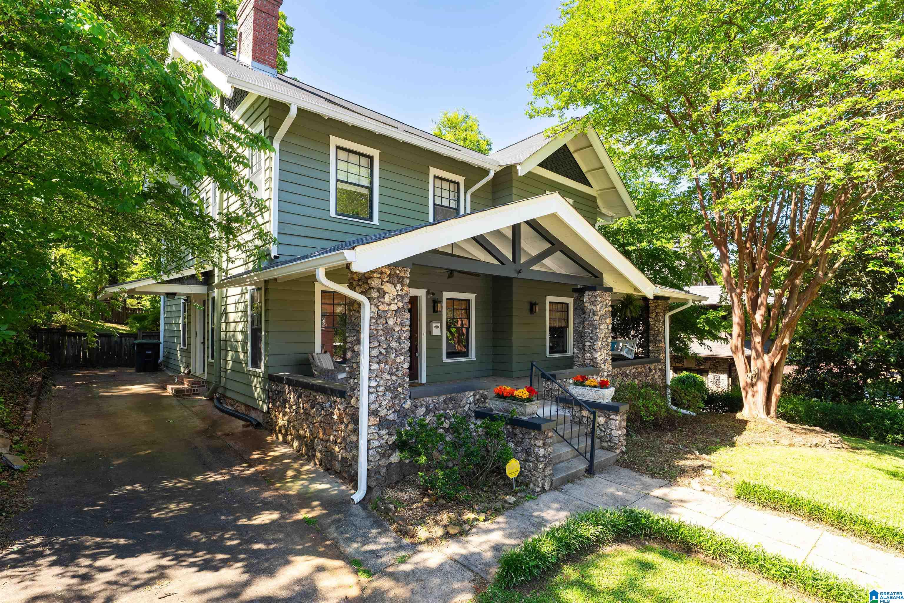 2705 S CALDWELL AVENUE