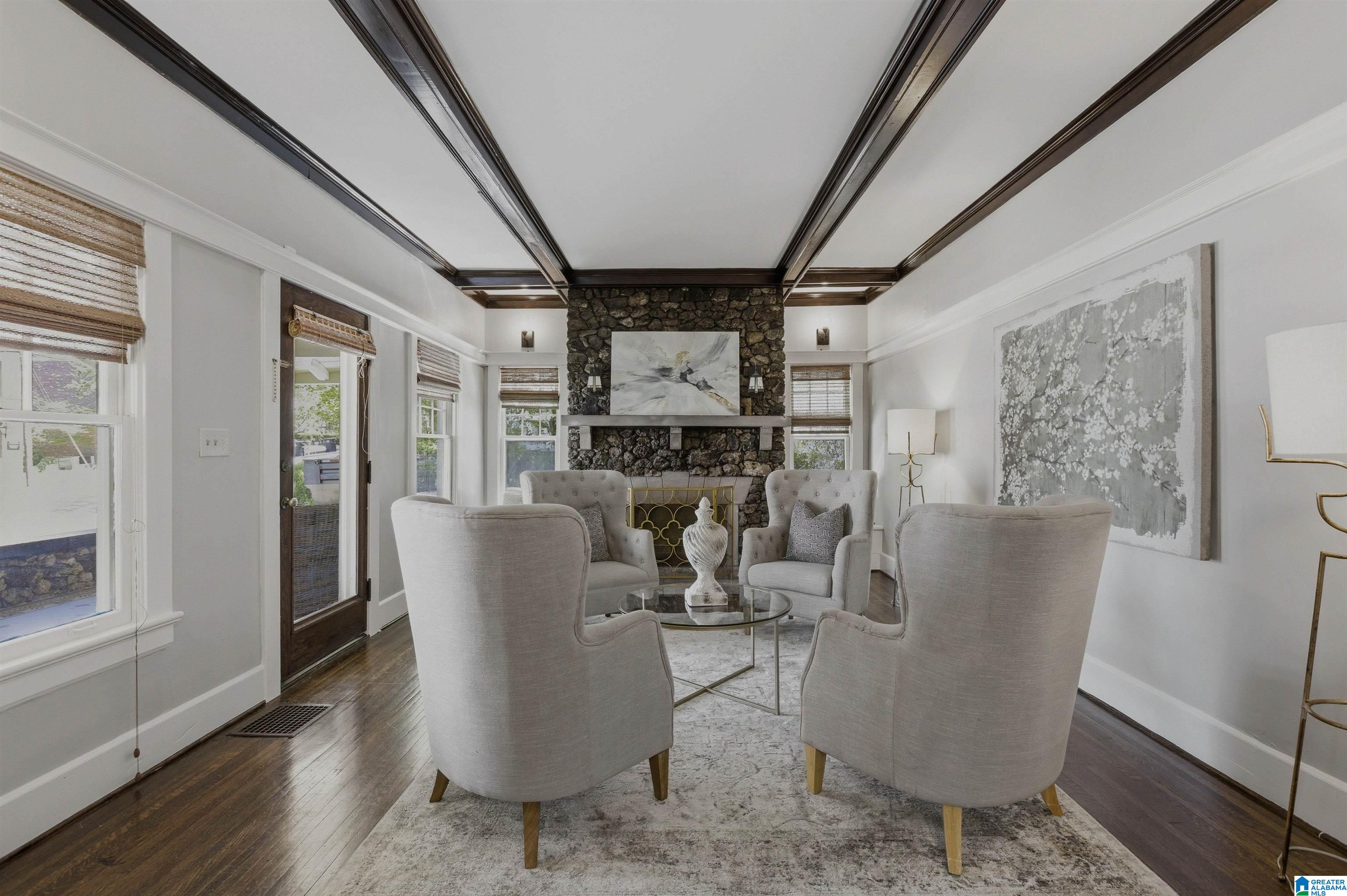 2705 S CALDWELL AVENUE