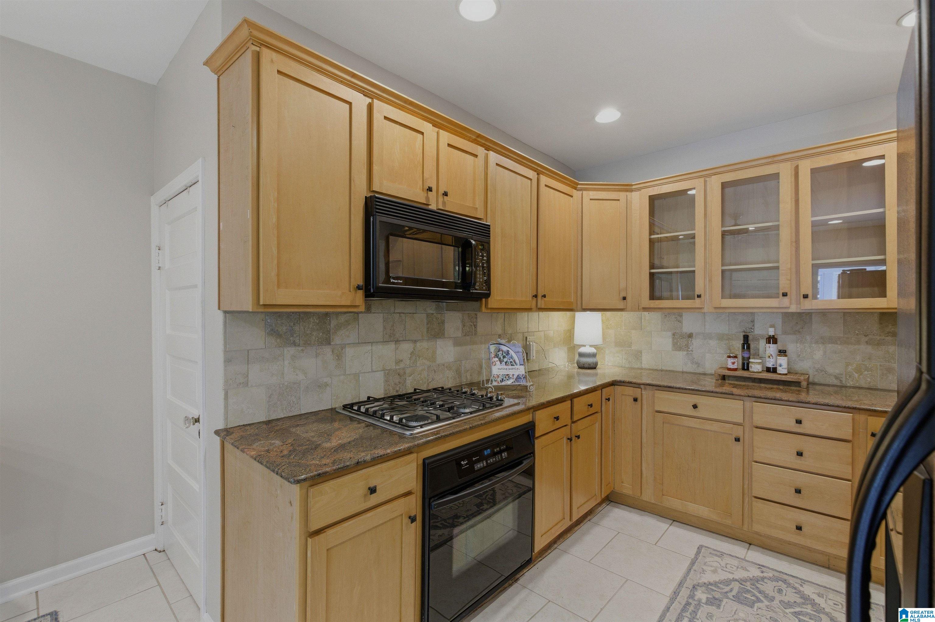 2705 S CALDWELL AVENUE