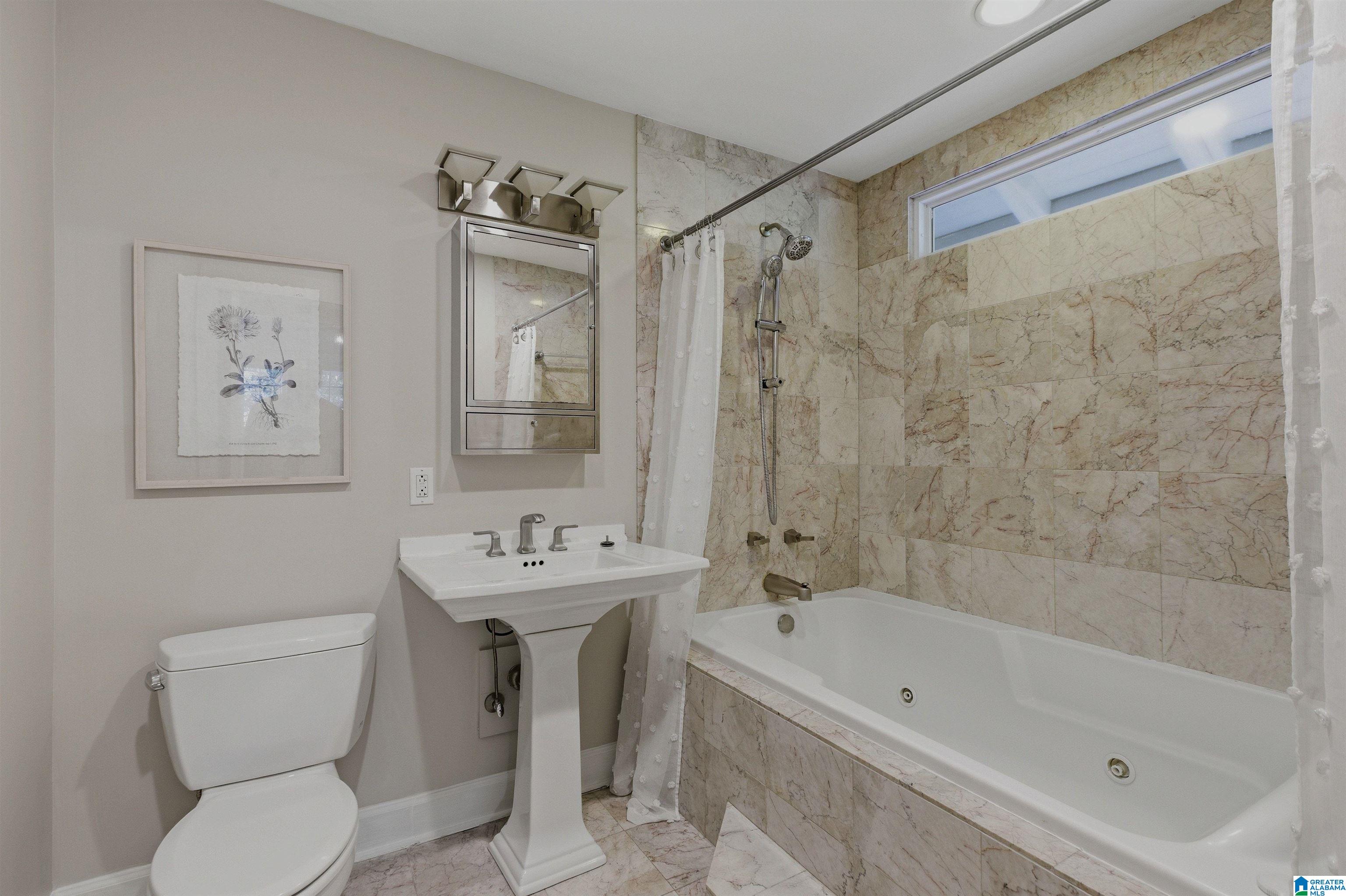 2705 S CALDWELL AVENUE