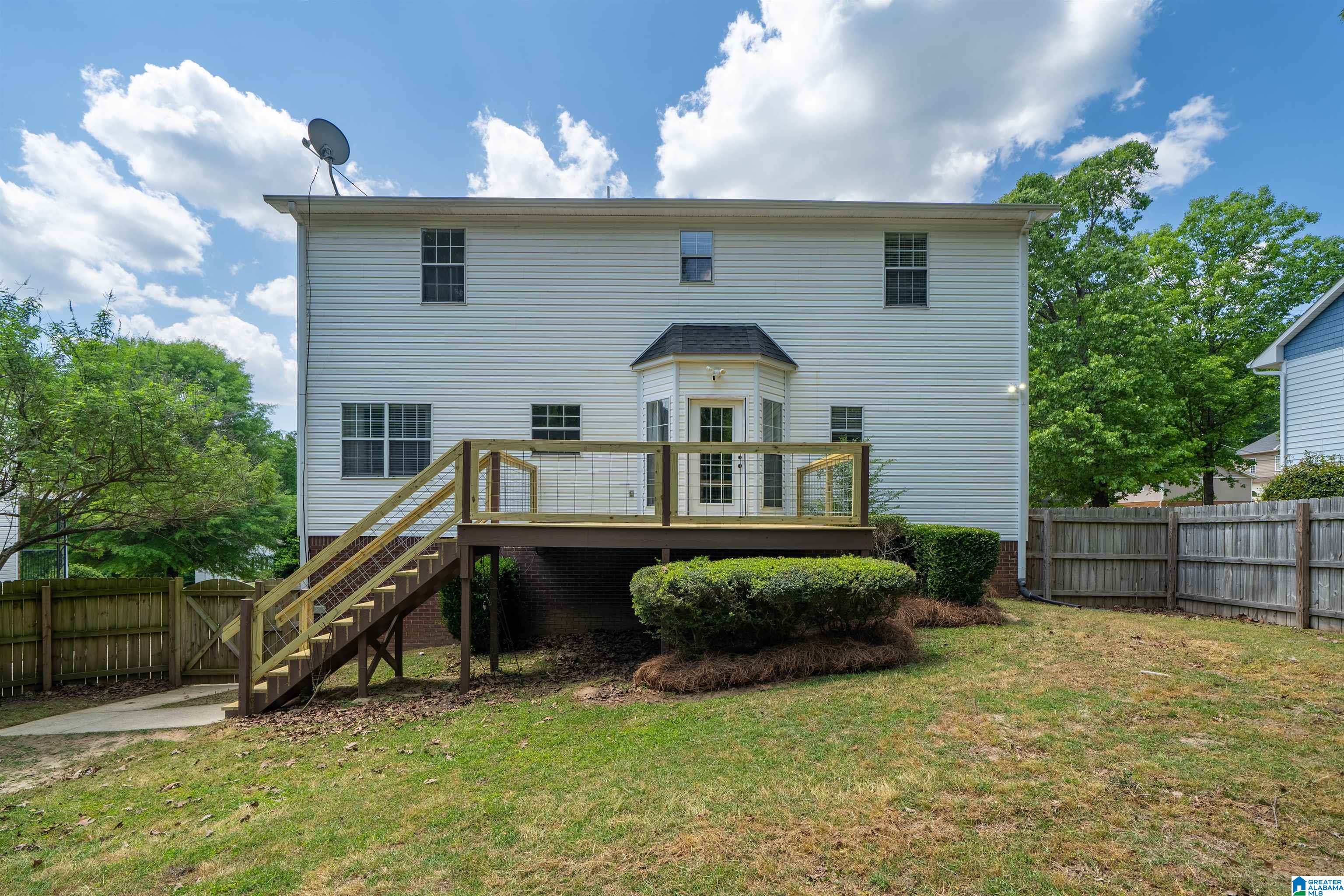 8620 LAKE DRIVE