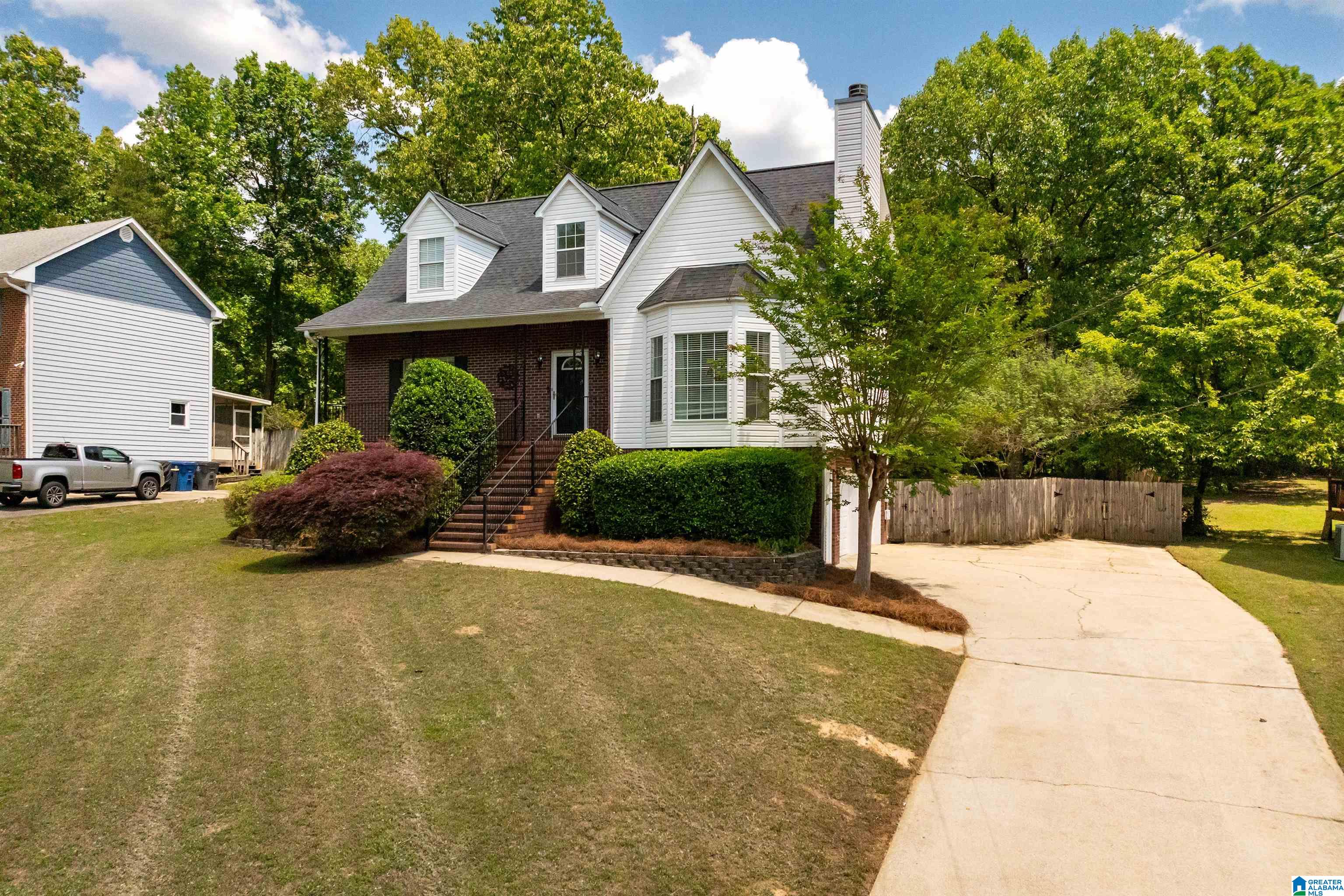 8620 LAKE DRIVE