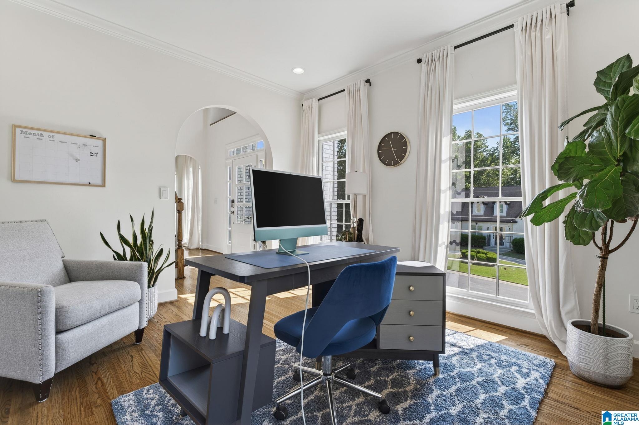 5012 KNOLL VIEW CIRCLE