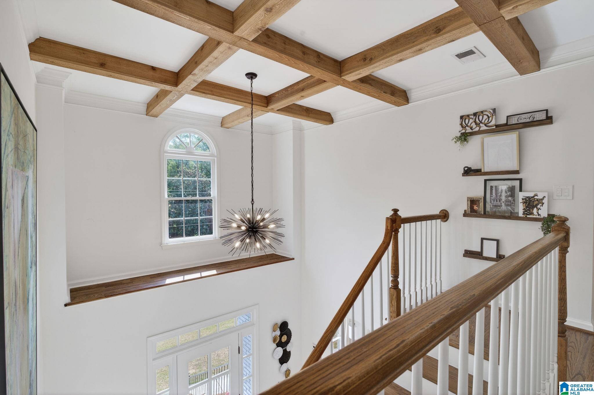 5012 KNOLL VIEW CIRCLE