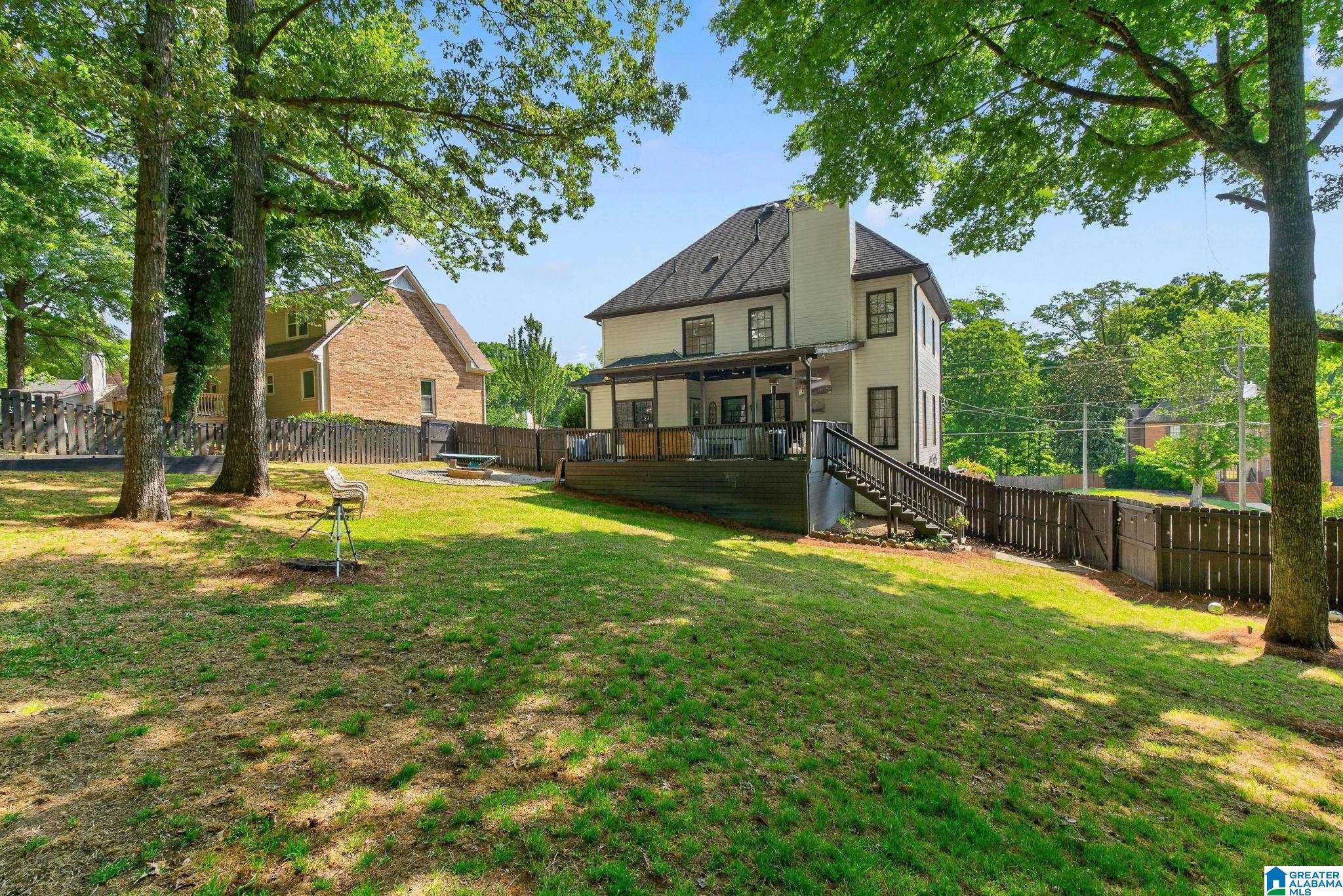 5012 KNOLL VIEW CIRCLE