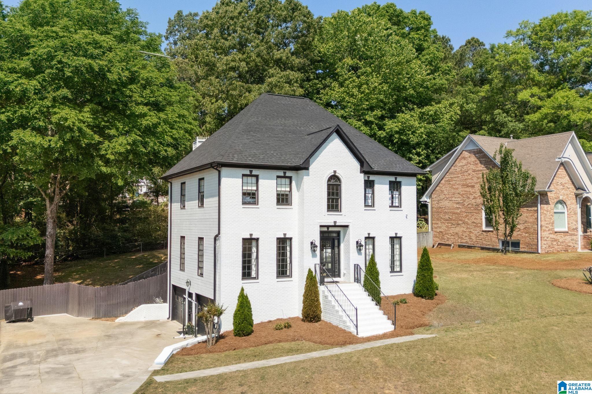 5012 KNOLL VIEW CIRCLE