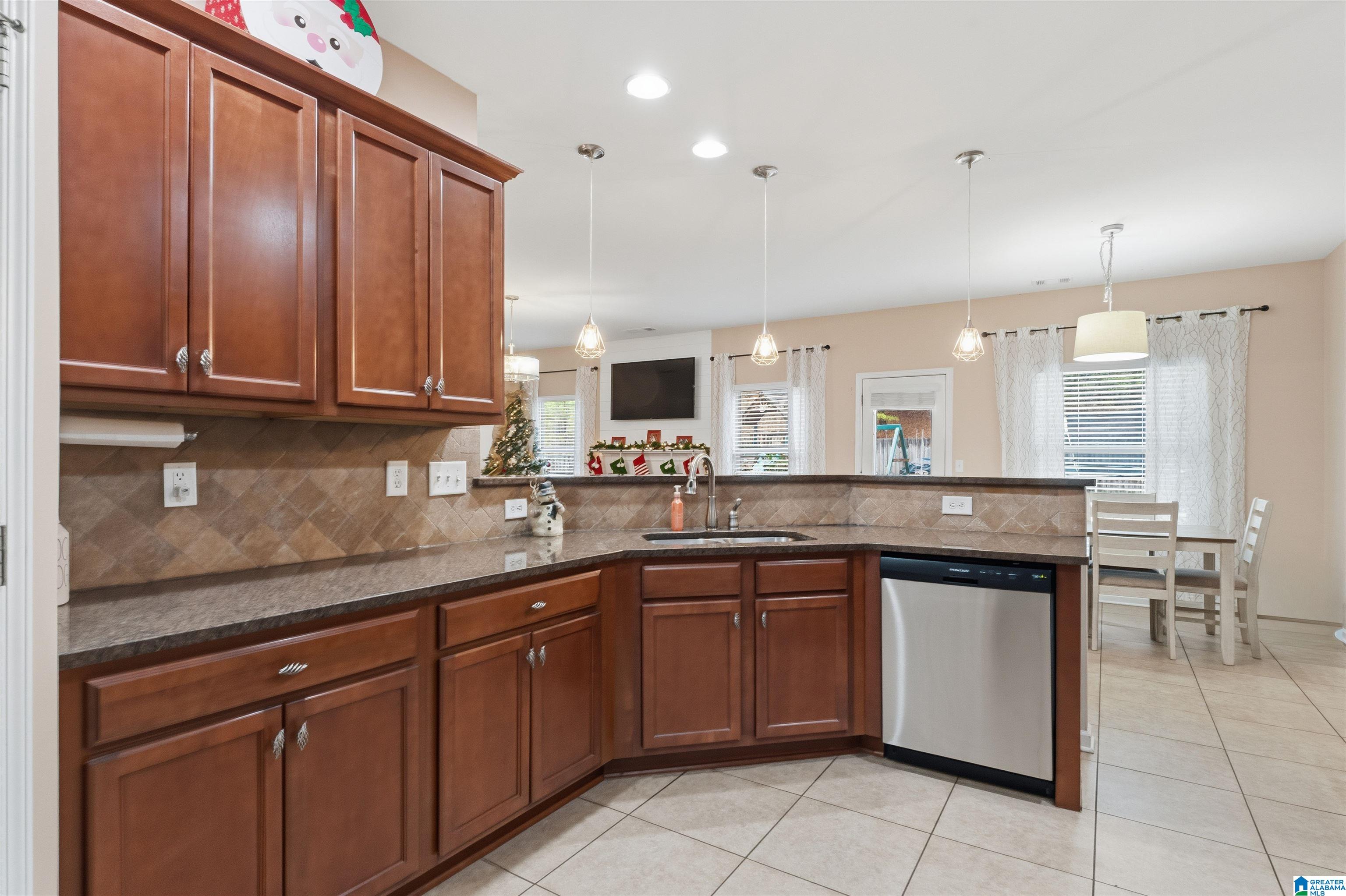 121 ROSEGATE DRIVE