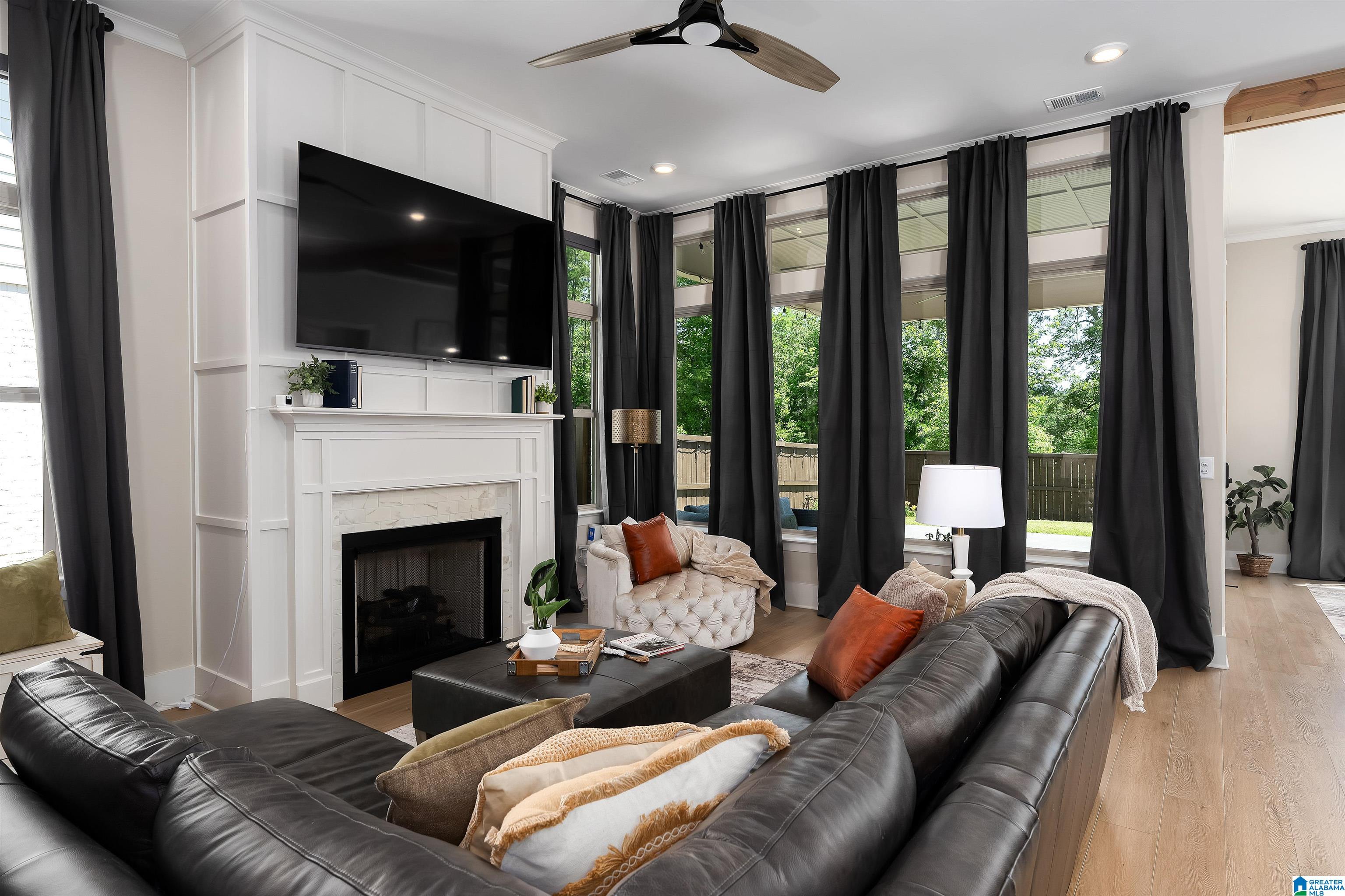 1232 TOWER LANE