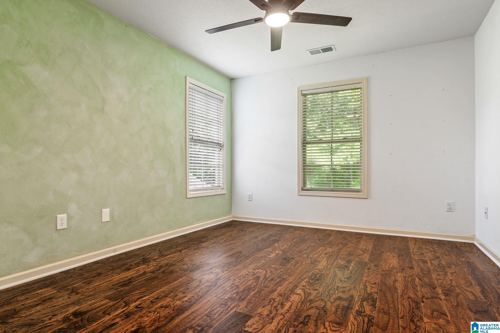 921 HADDINGTON DALE