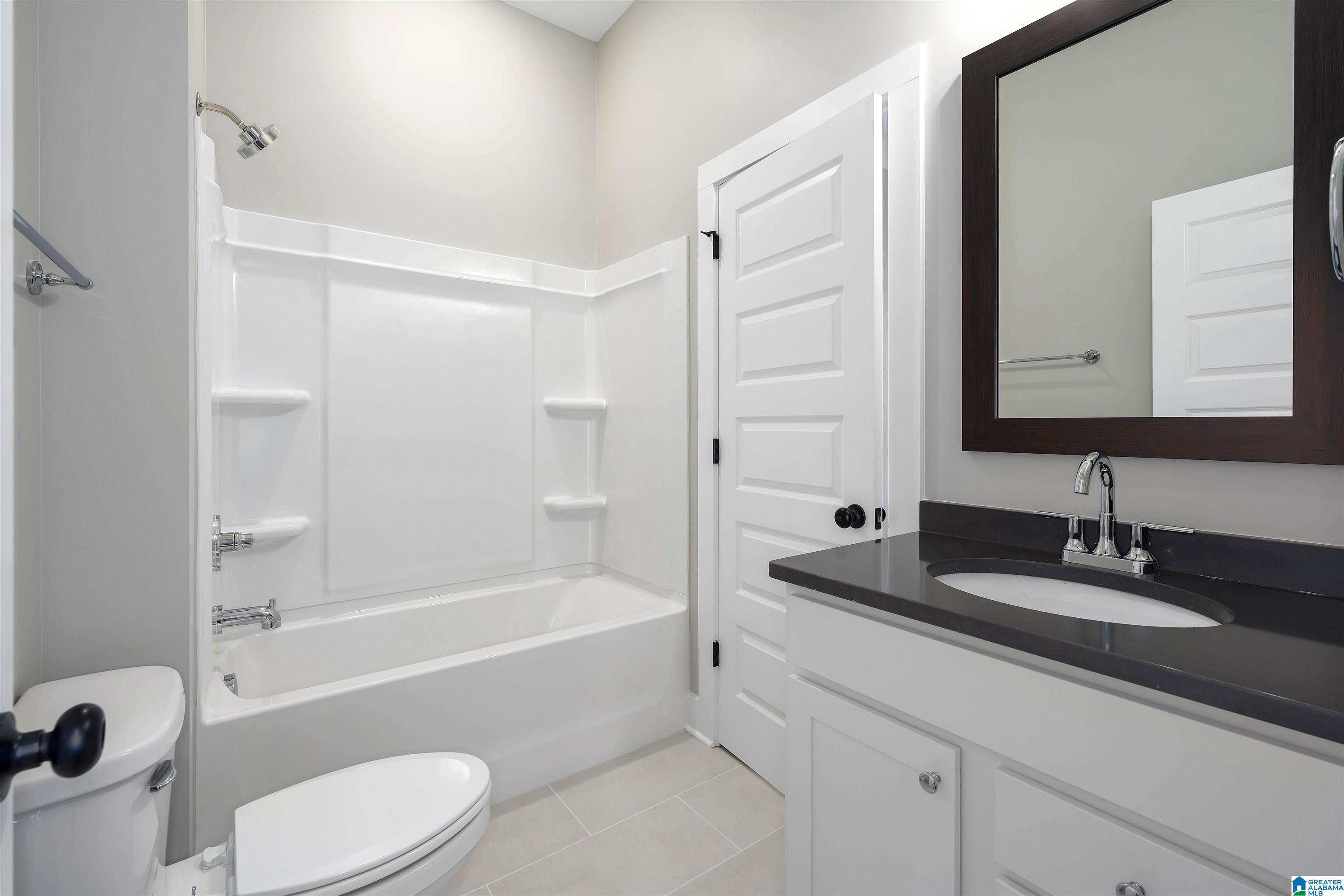 1109 WINDSOR SQUARE