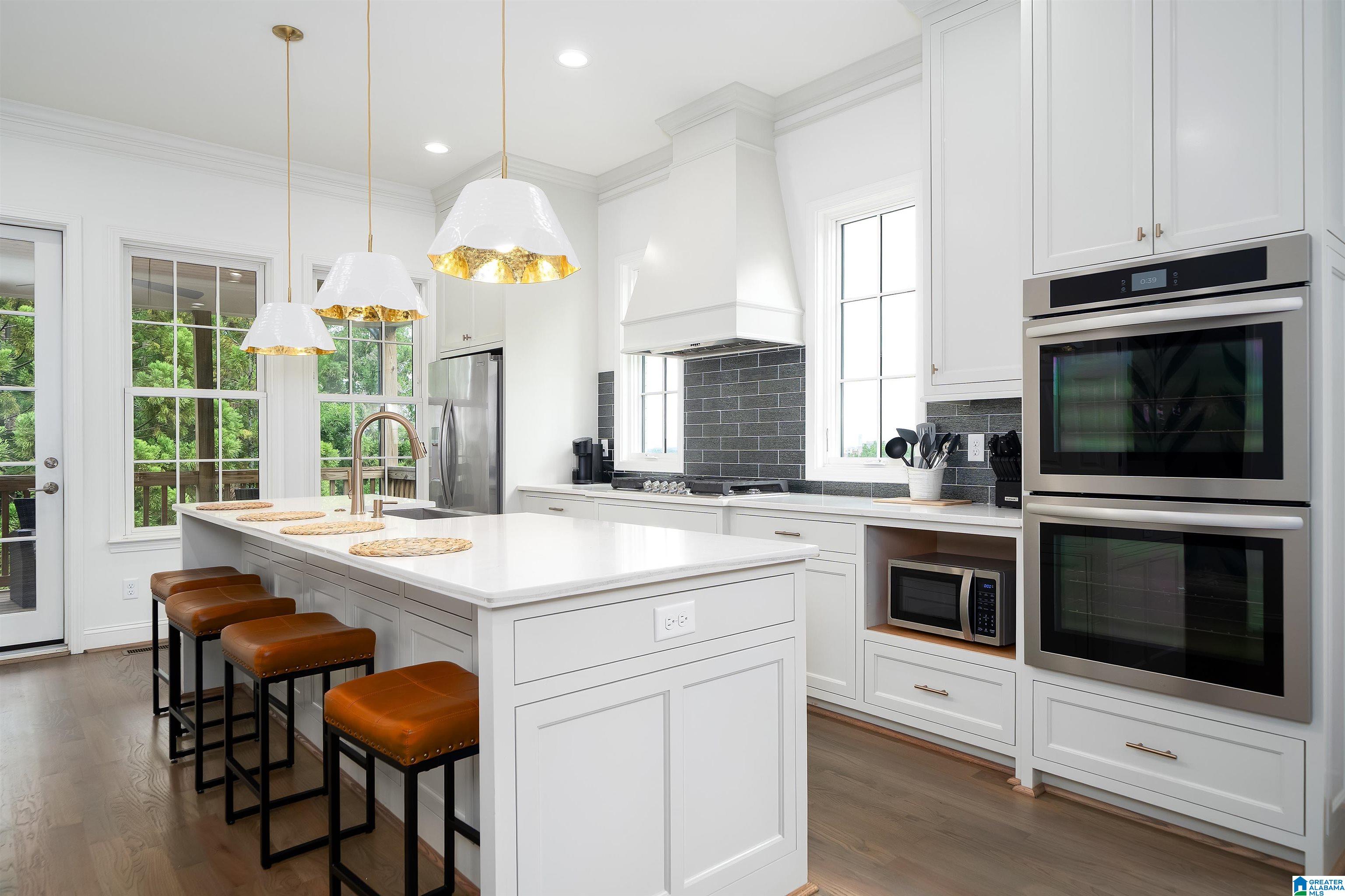 1624 RICHARD ARRINGTON BOULEVARD Unit: 5 UNITS IN TOTAL
