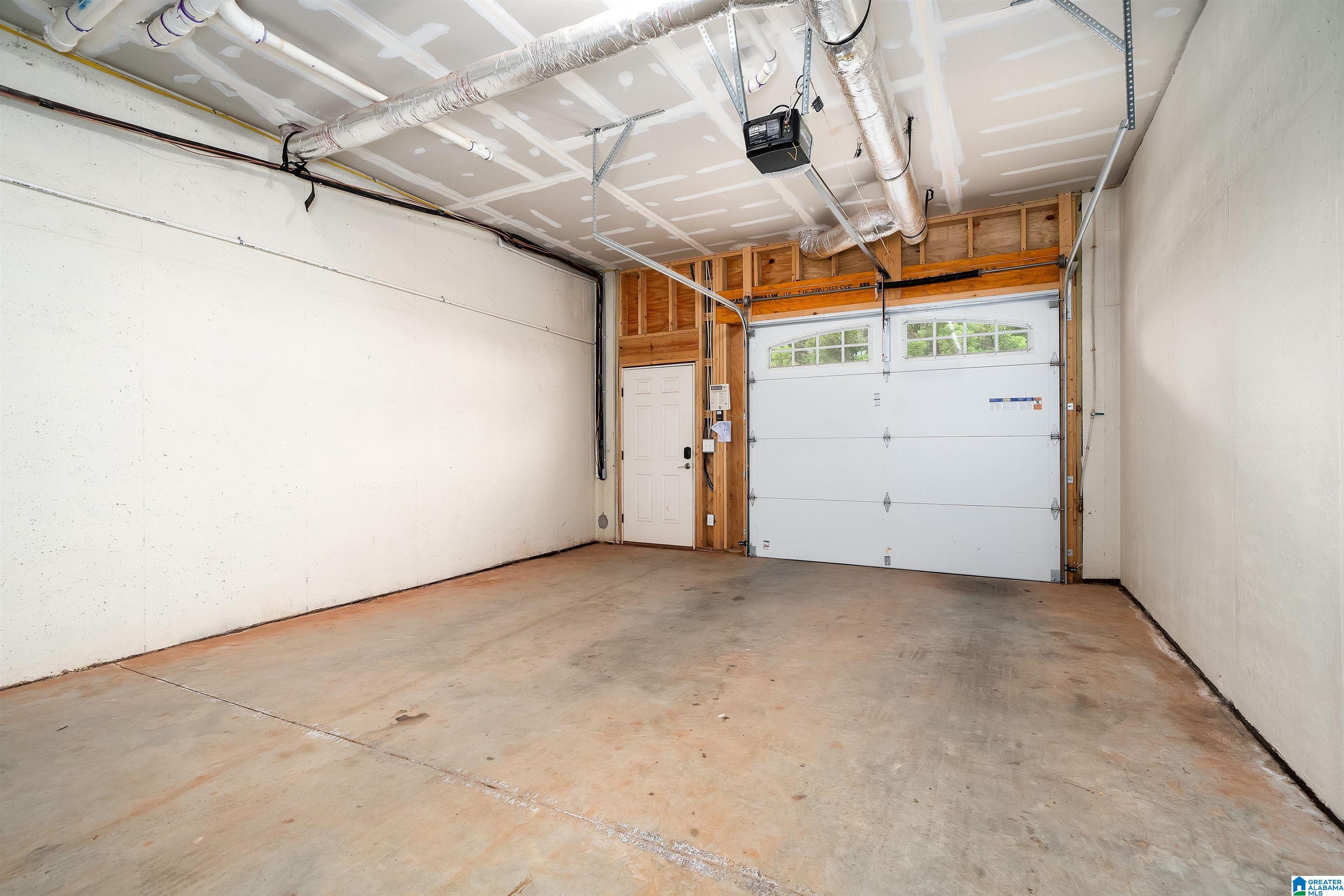 1624 RICHARD ARRINGTON BOULEVARD Unit: 5 UNITS IN TOTAL