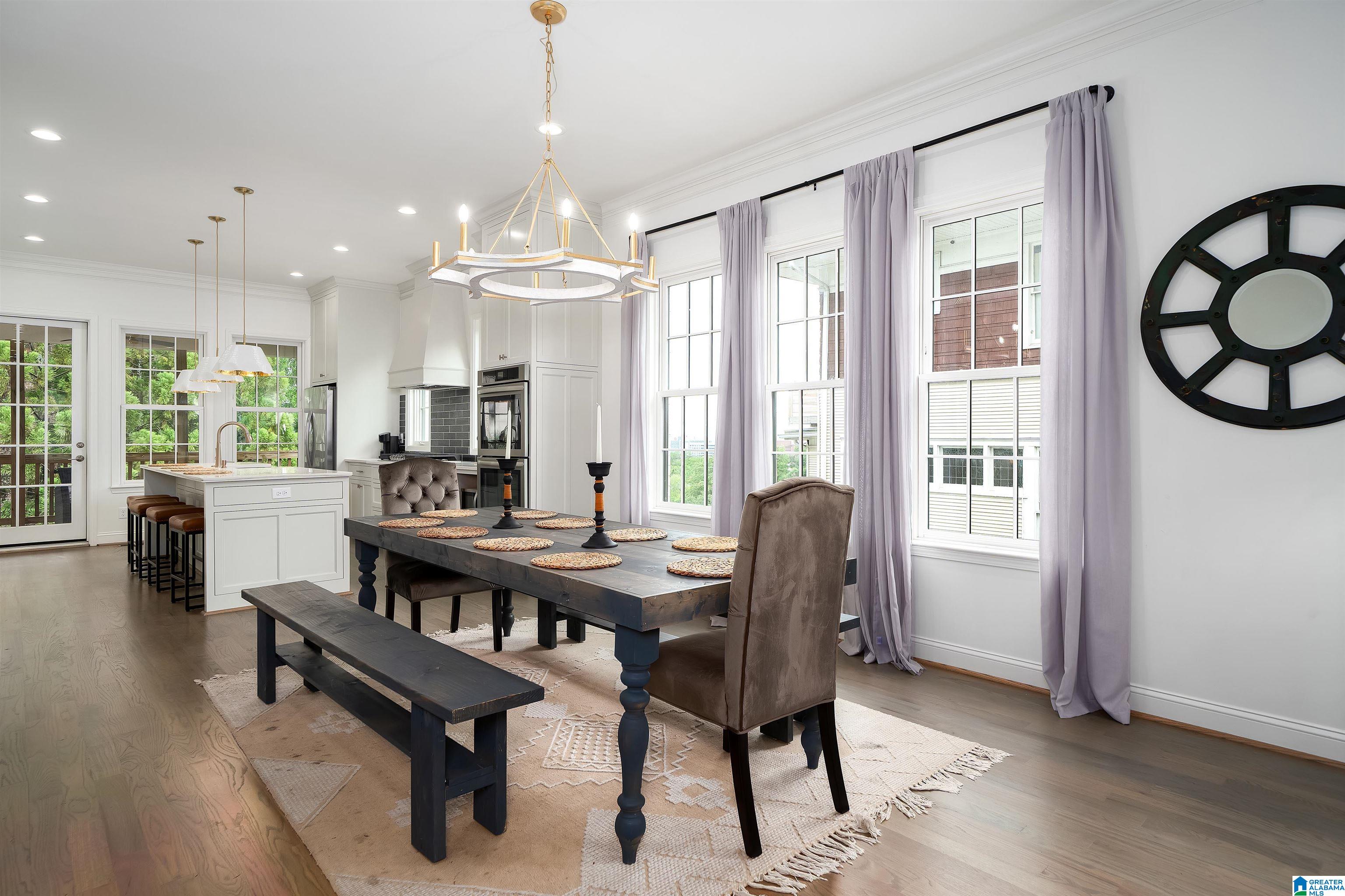 1624 RICHARD ARRINGTON BOULEVARD Unit: 5 UNITS IN TOTAL