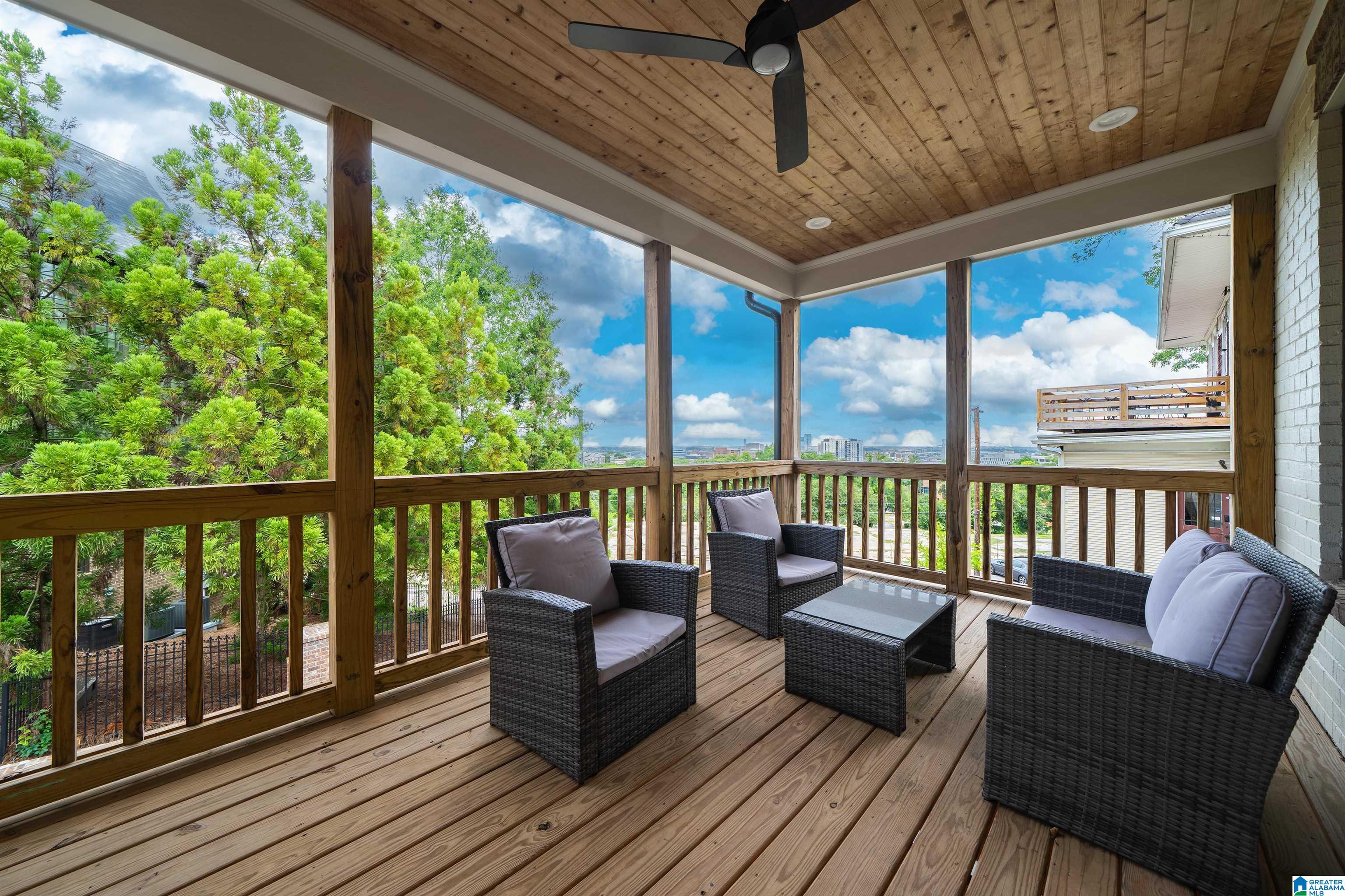 1624 RICHARD ARRINGTON BOULEVARD Unit: 5 UNITS IN TOTAL