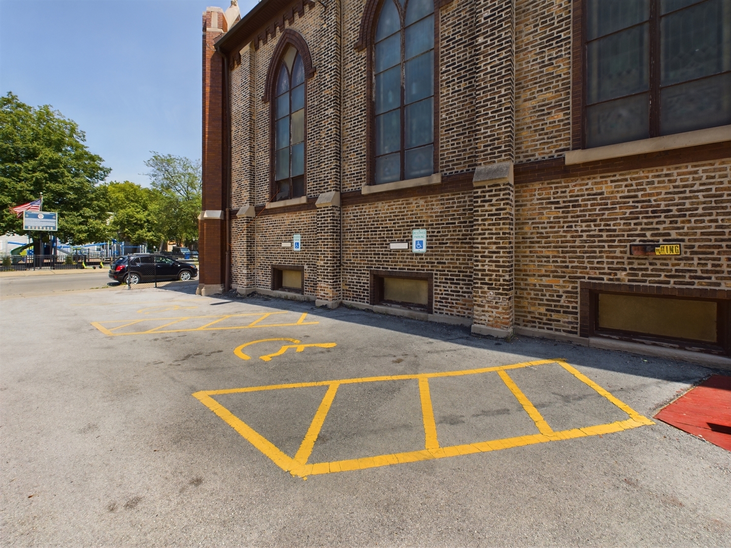 643 W 31st Street