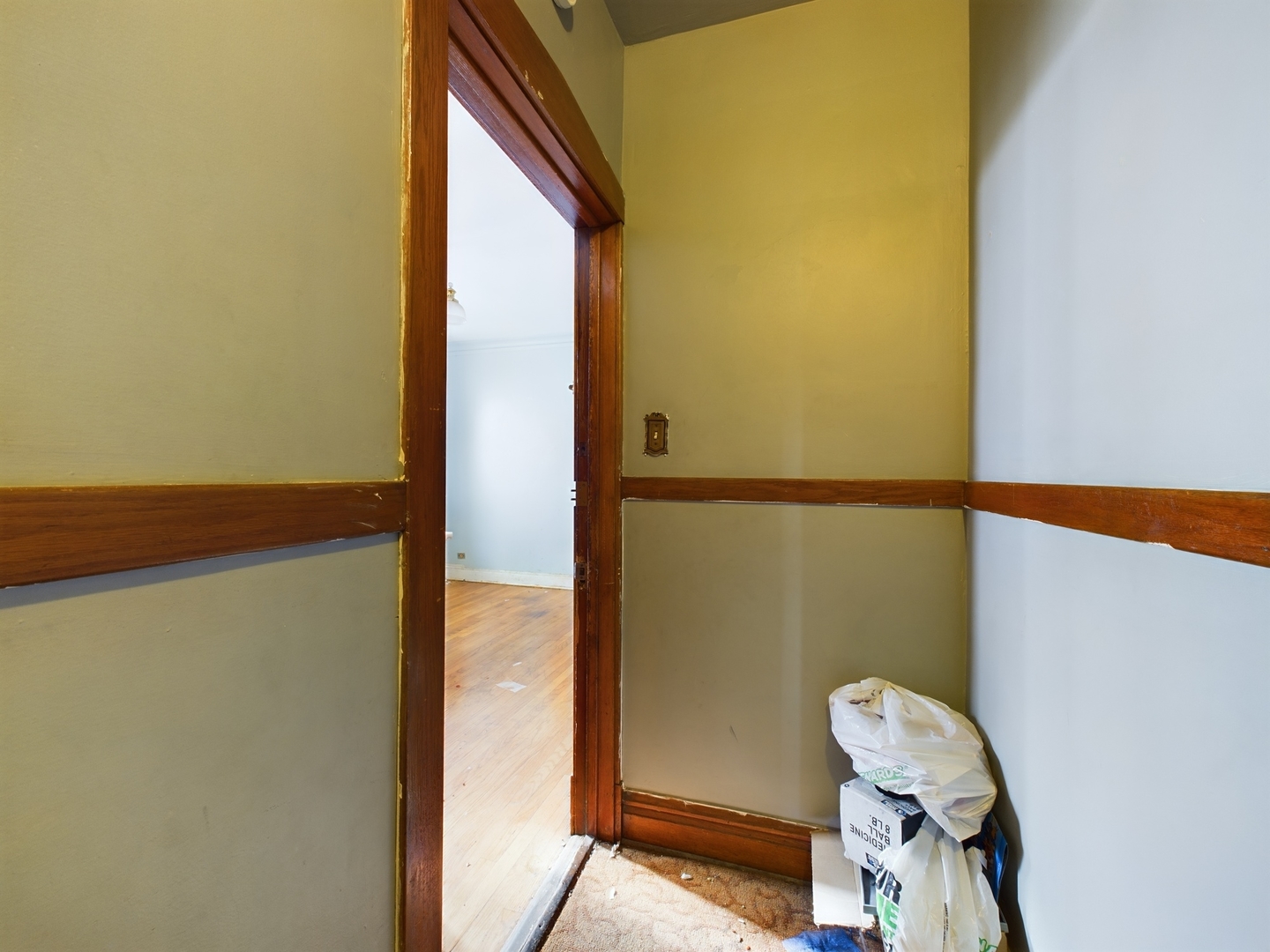 1310 S 49th Court