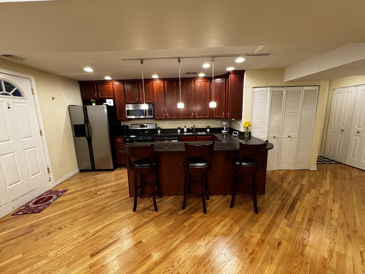 4812 N Hoyne Avenue Unit: 1