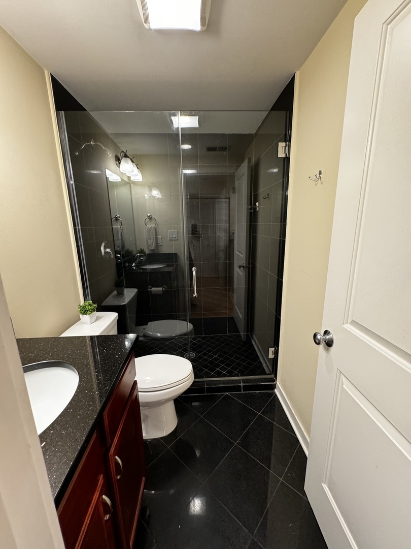4812 N Hoyne Avenue Unit: 1