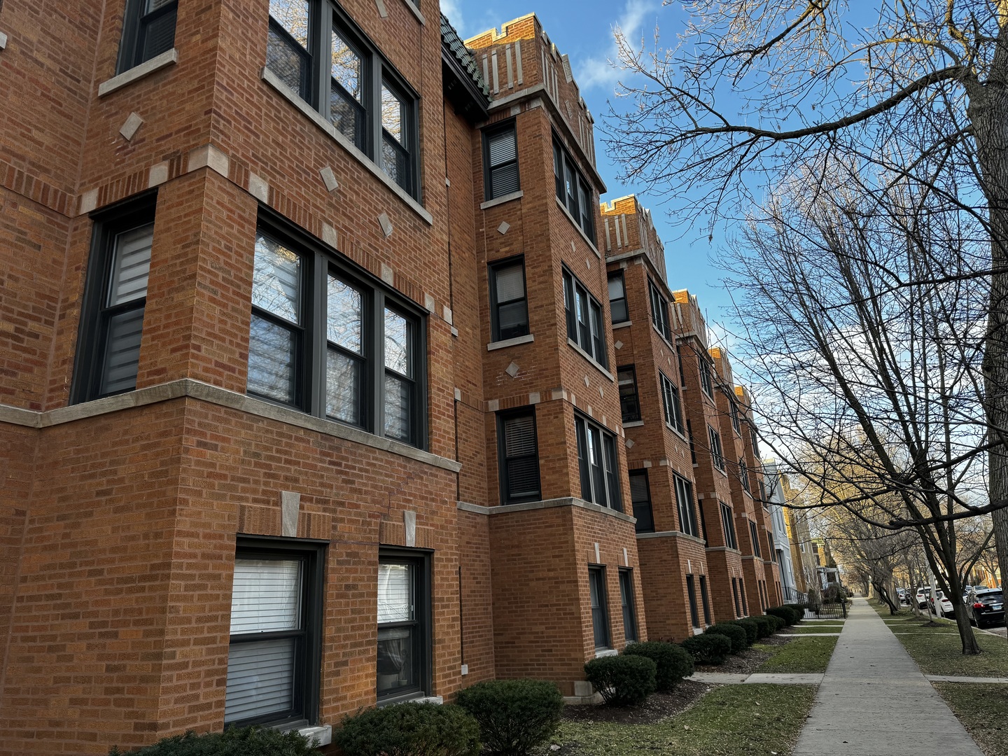 4812 N Hoyne Avenue Unit: 1