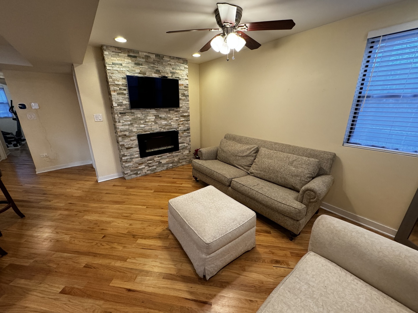 4812 N Hoyne Avenue Unit: 1