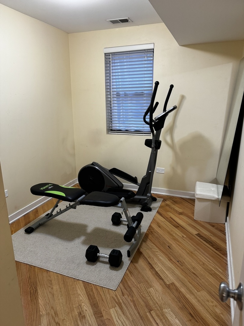4812 N Hoyne Avenue Unit: 1