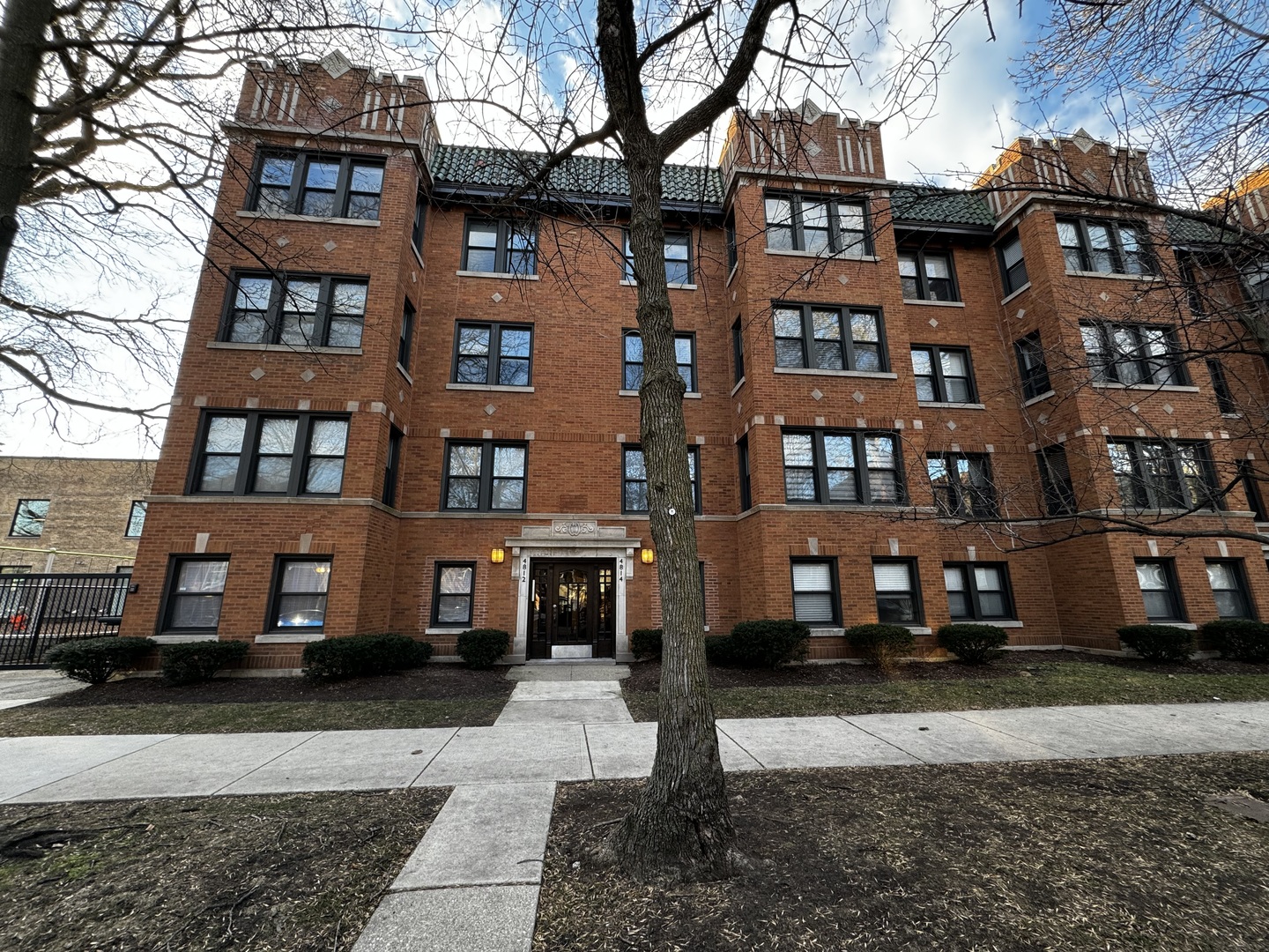 4812 N Hoyne Avenue Unit: 1