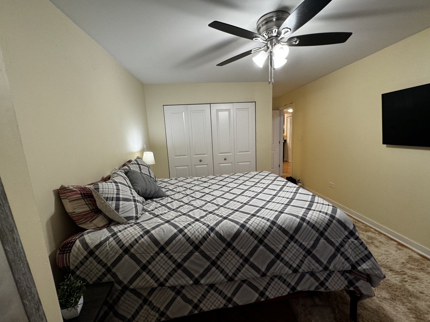 4812 N Hoyne Avenue Unit: 1