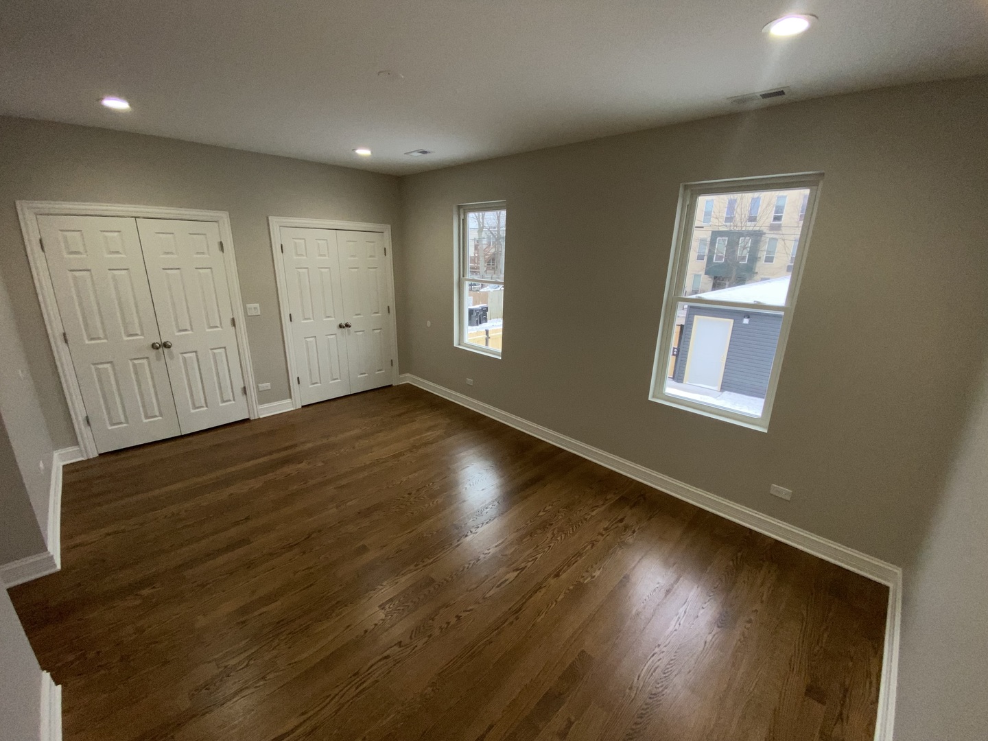 523 N Drake Avenue Unit: 2