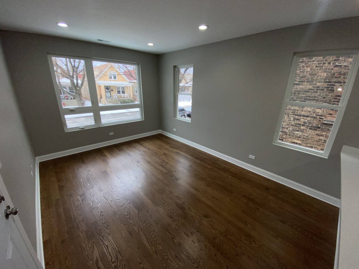 523 N Drake Avenue Unit: 2