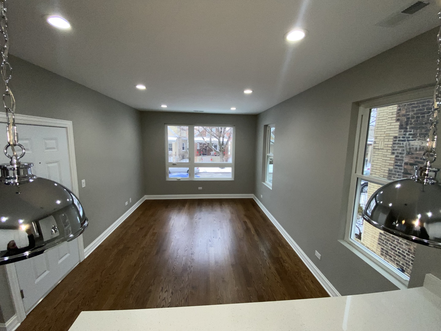 523 N Drake Avenue Unit: 2