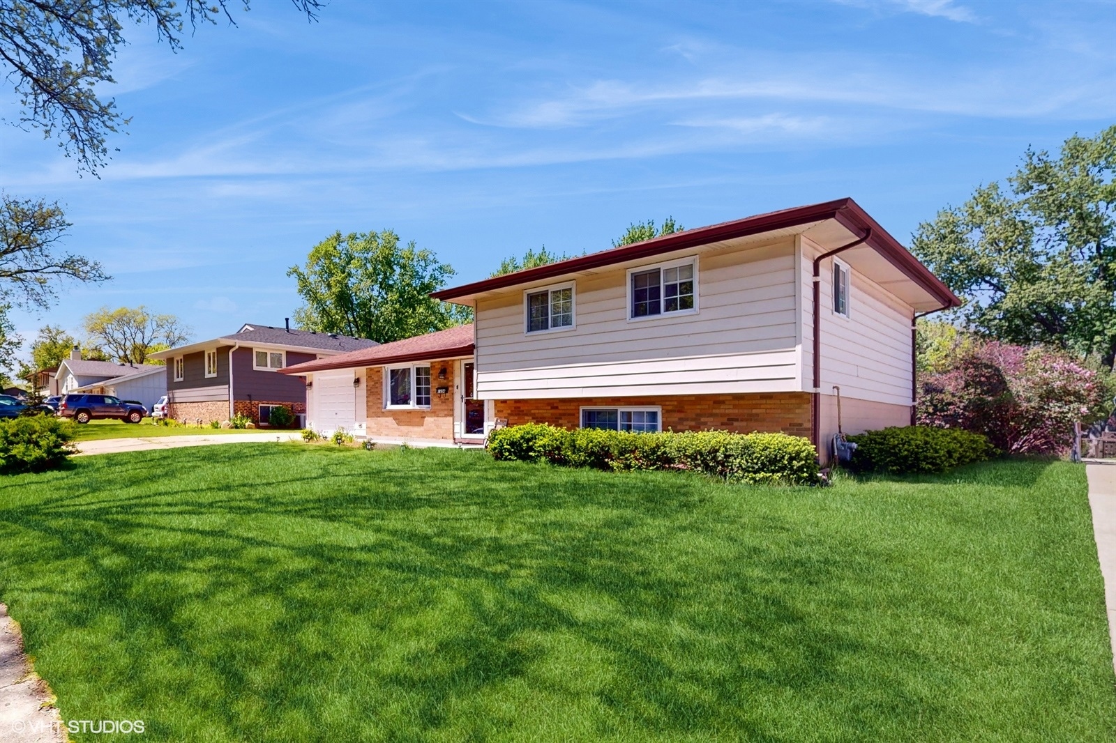 1334 Hampton Lane