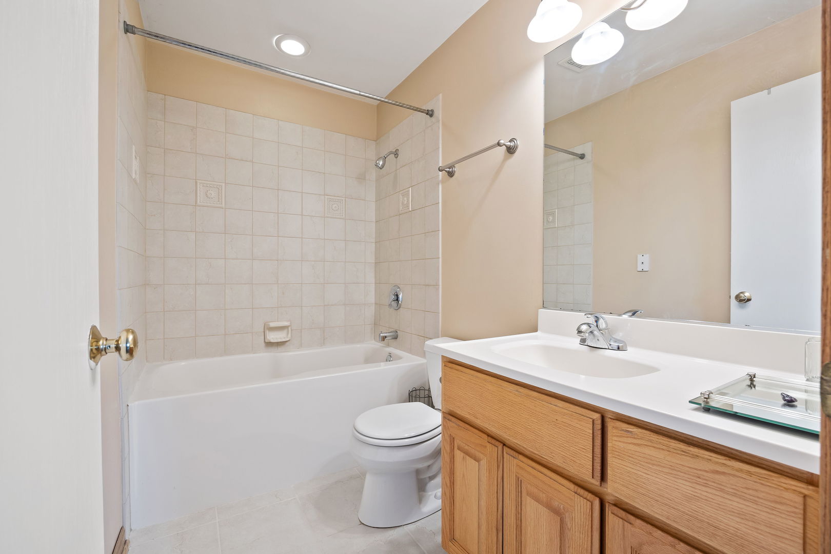 8802 W 83rd Place Unit: A