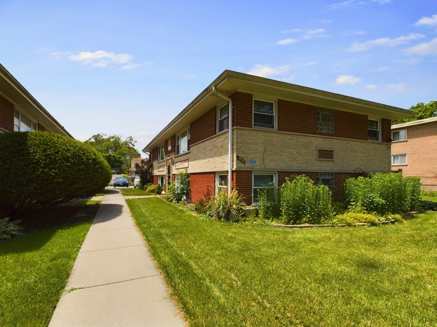 2006 S 13th Avenue Unit: 2E
