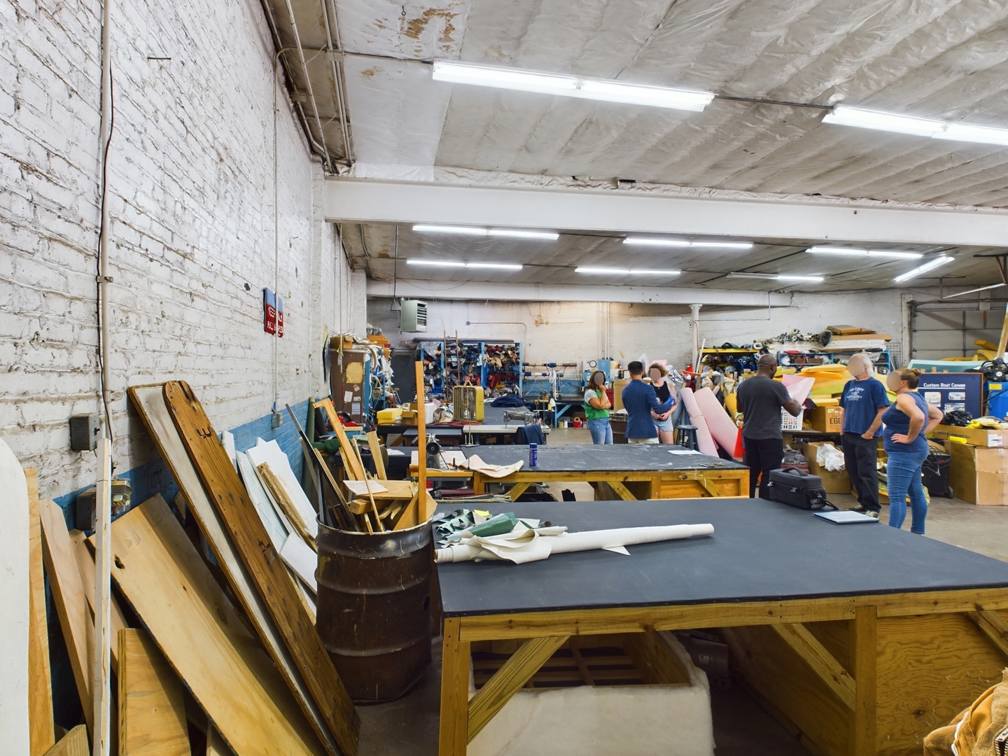 3664 N Lincoln Avenue