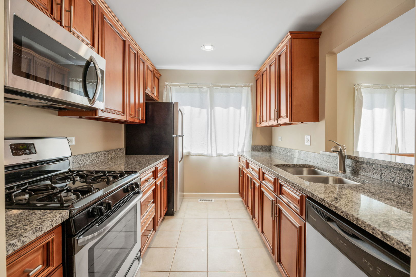 29W523 Winchester Circle S Unit: 4