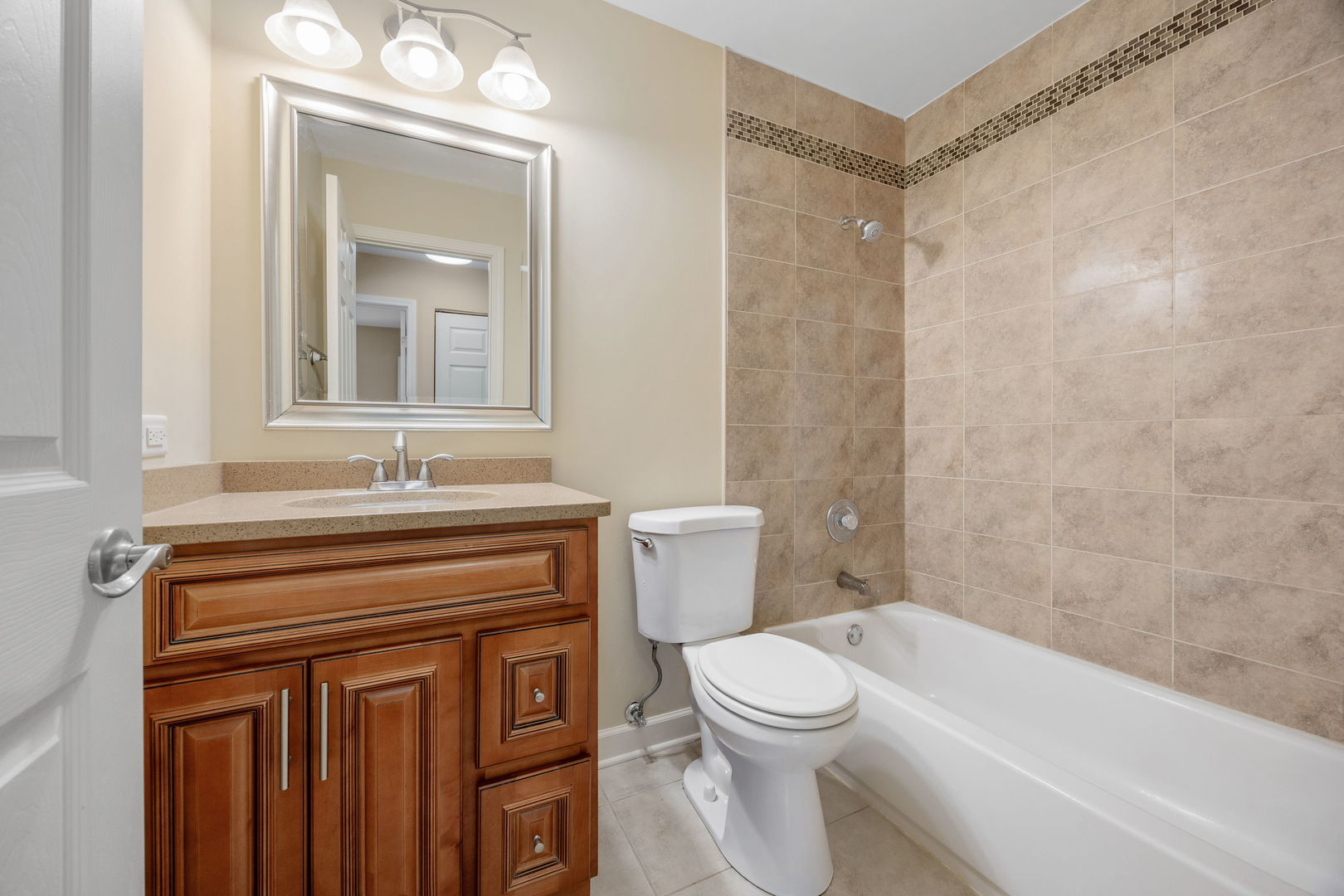 29W523 Winchester Circle S Unit: 4