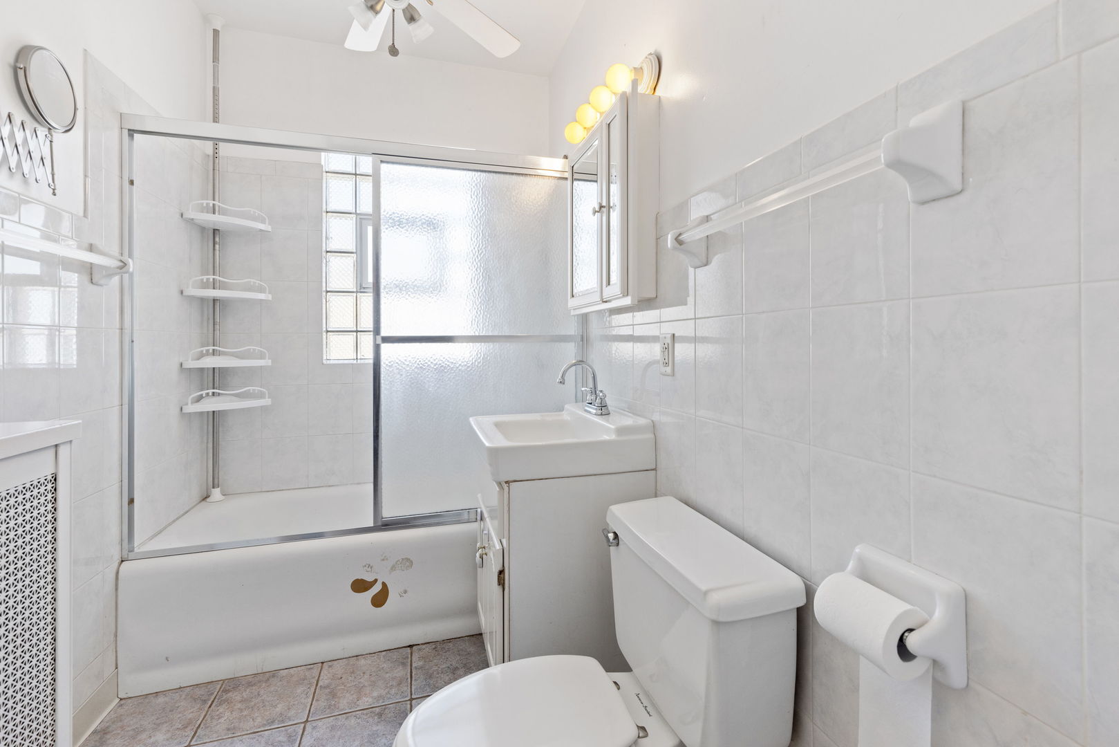 8715 S Euclid Avenue