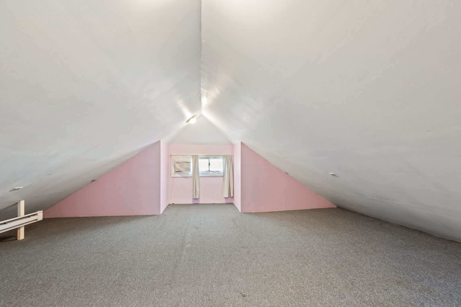 8715 S Euclid Avenue