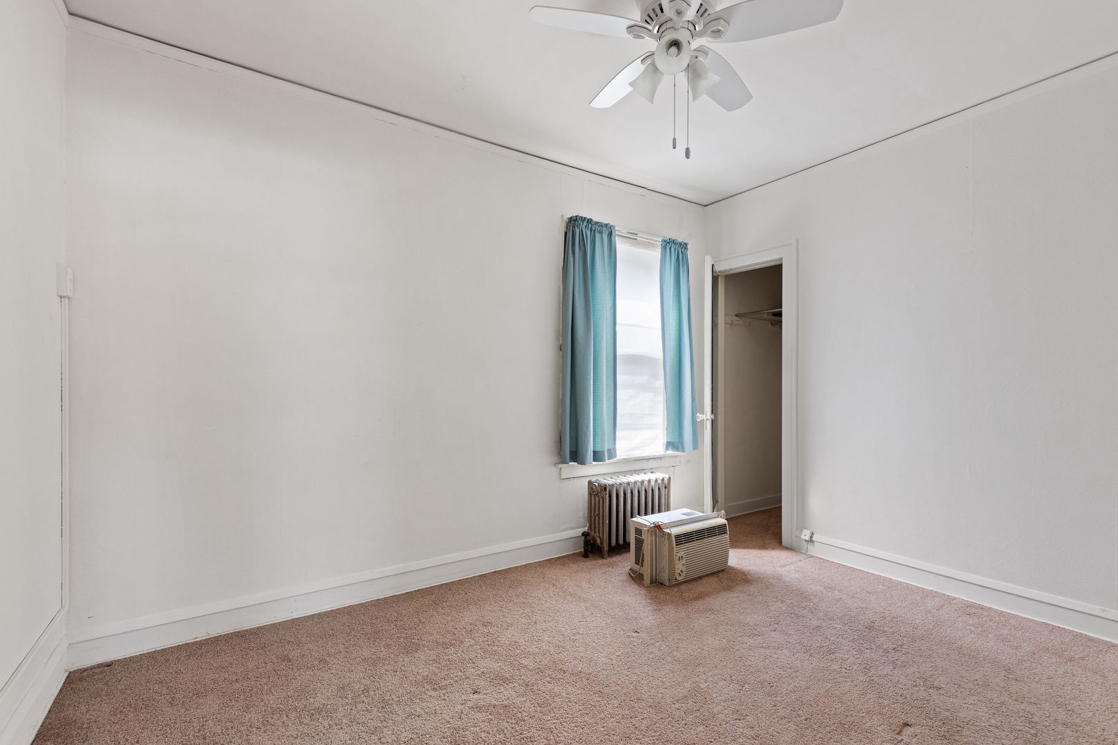 8715 S Euclid Avenue