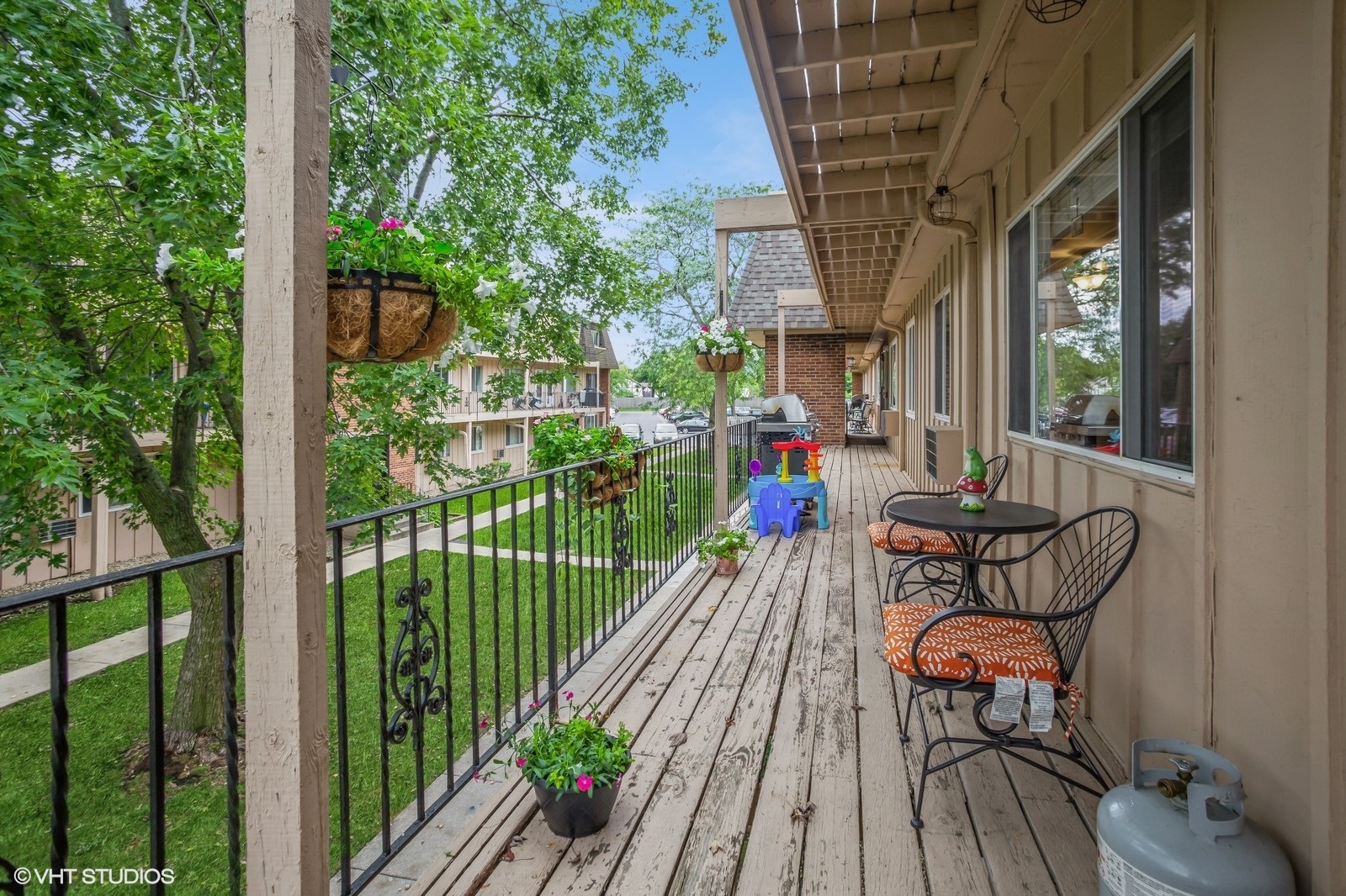 2412 Algonquin Road Unit: 5