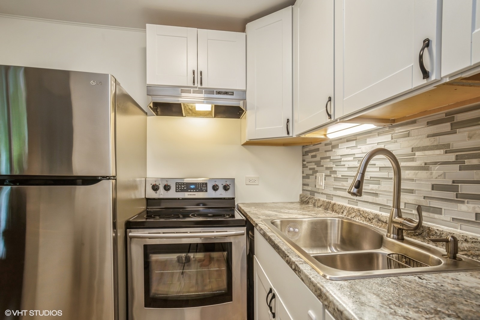 2412 Algonquin Road Unit: 5