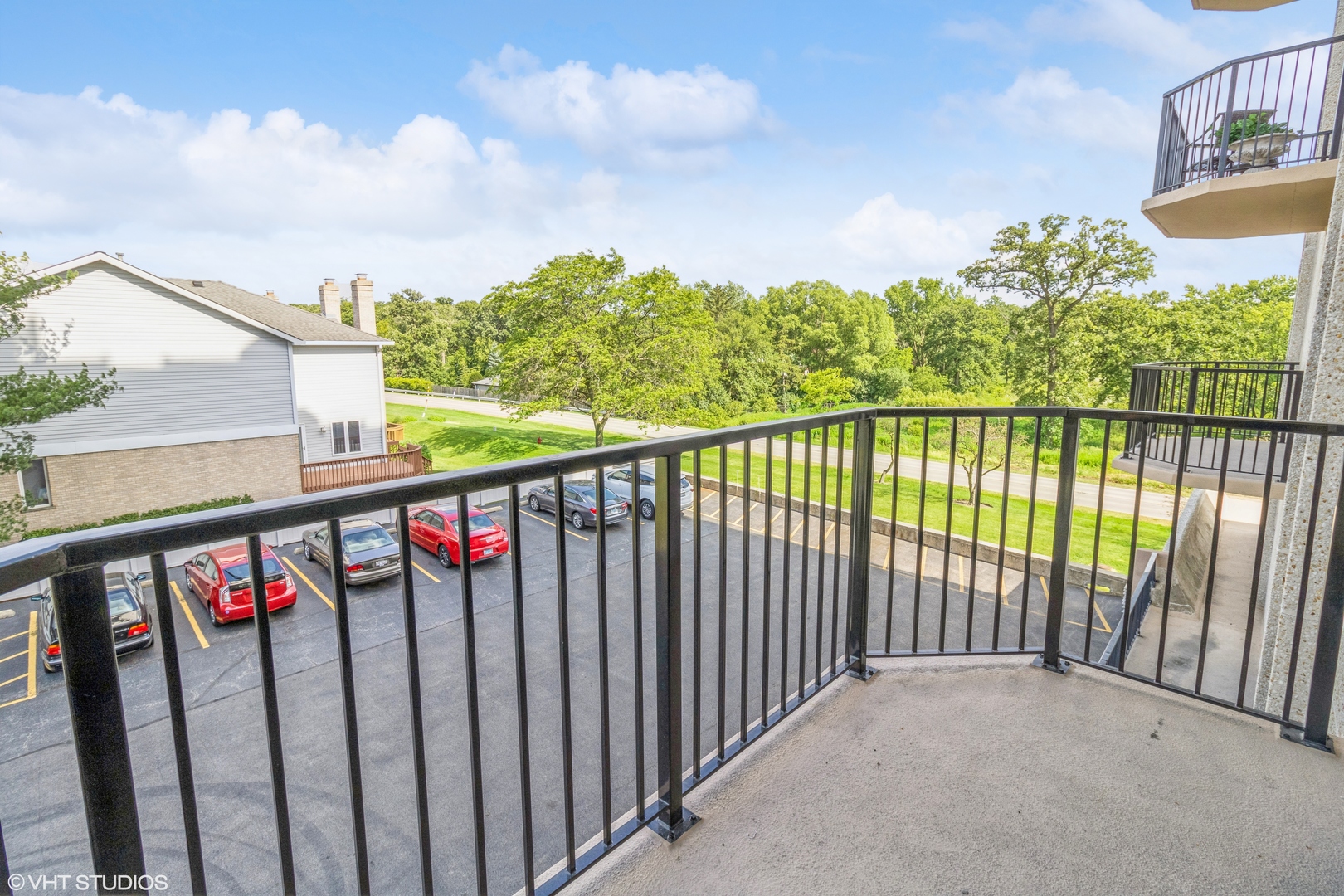 190 S Wood Dale Road Unit: 300