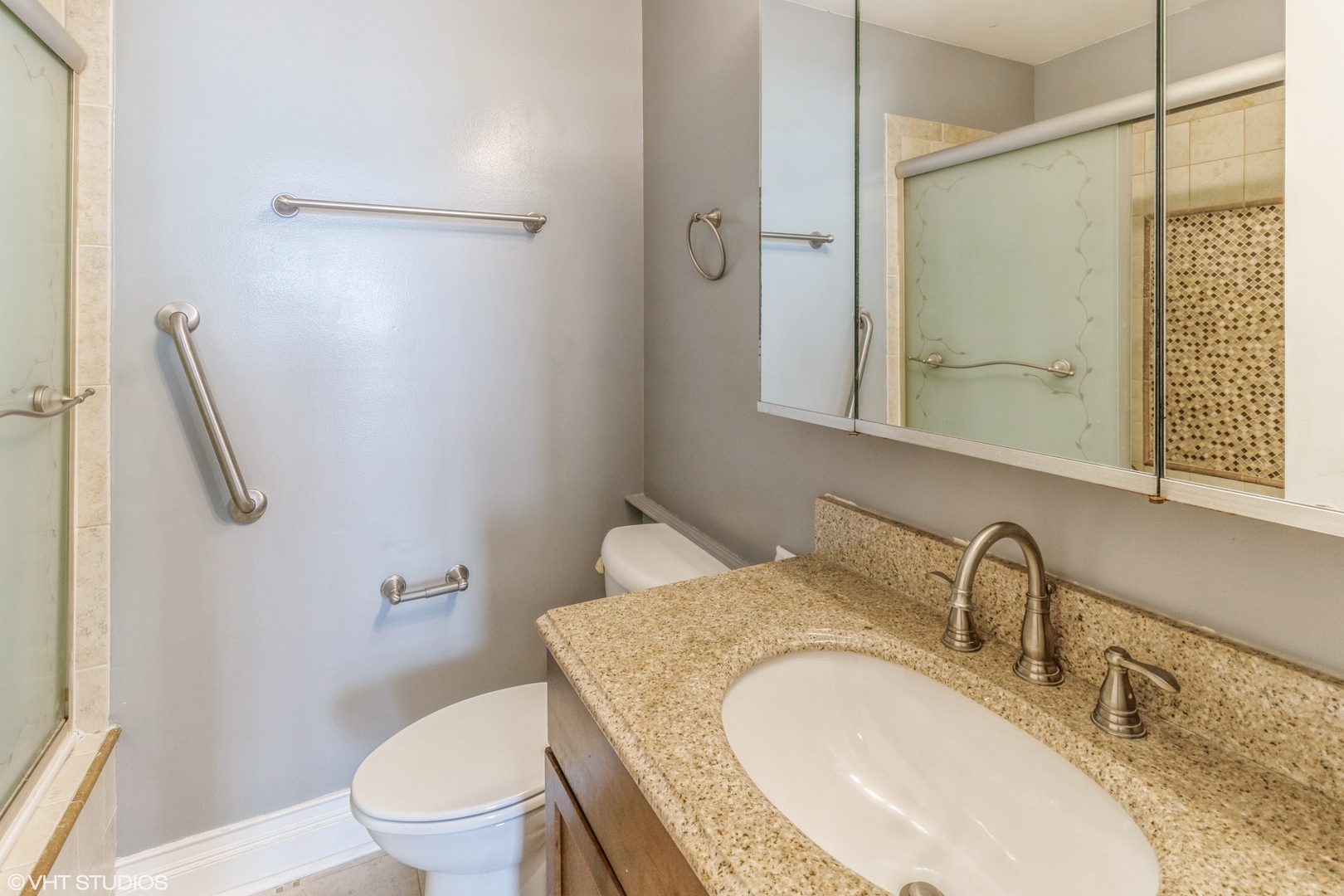 190 S Wood Dale Road Unit: 300