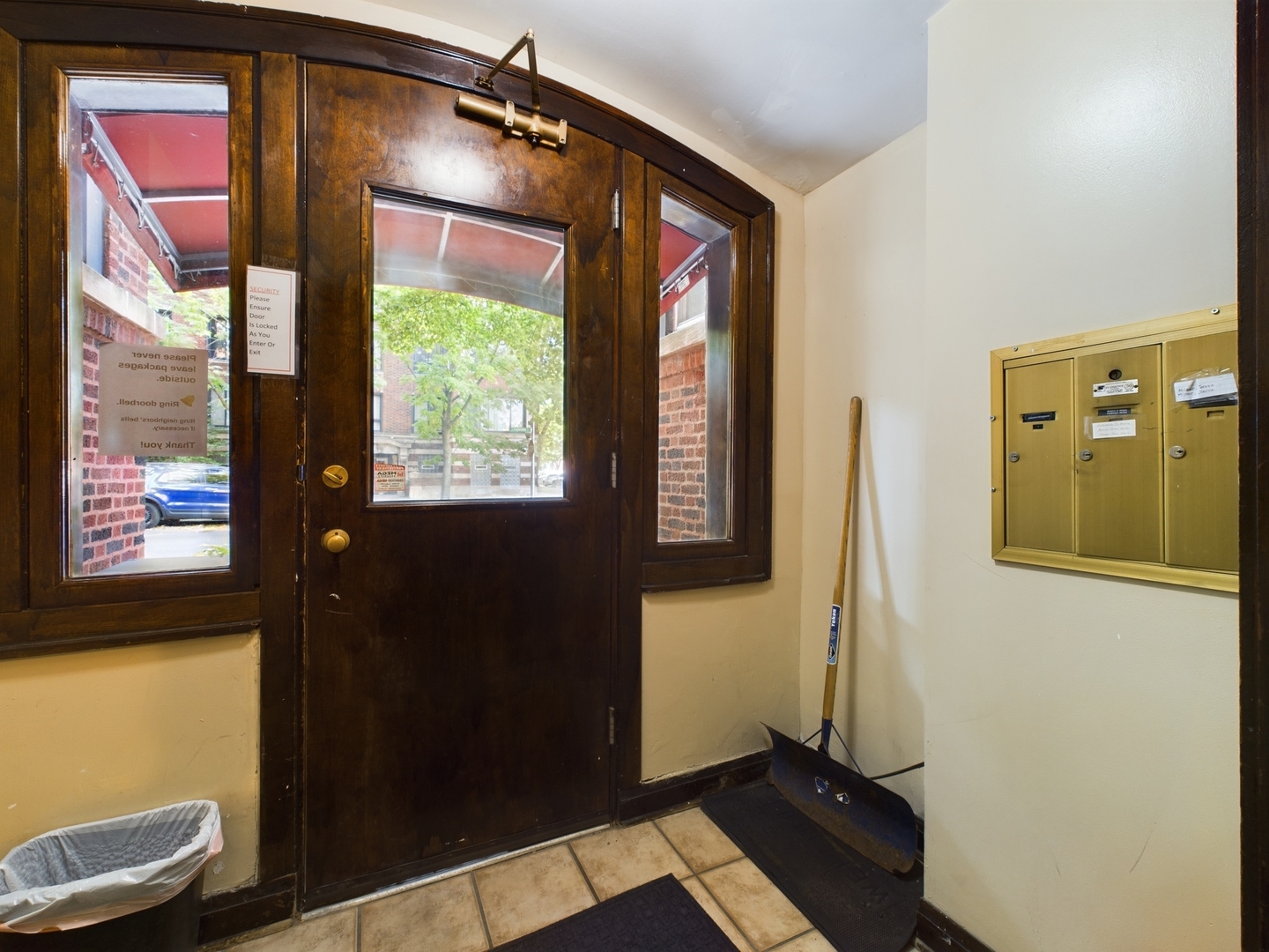 5203 S Ingleside Avenue Unit: 1