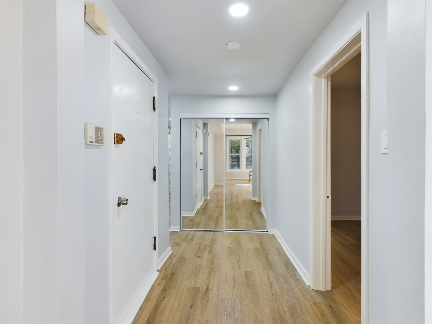 5203 S Ingleside Avenue Unit: 1
