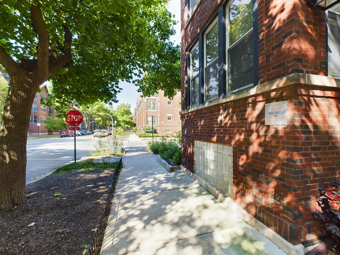 5203 S Ingleside Avenue Unit: 1