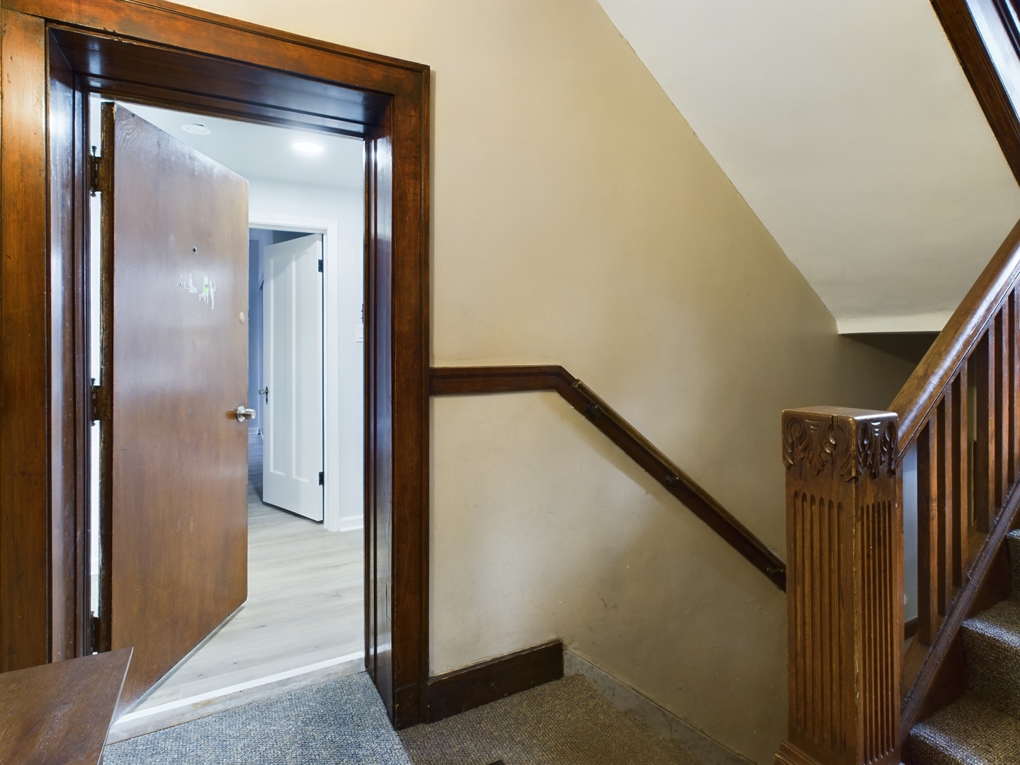 5203 S Ingleside Avenue Unit: 1