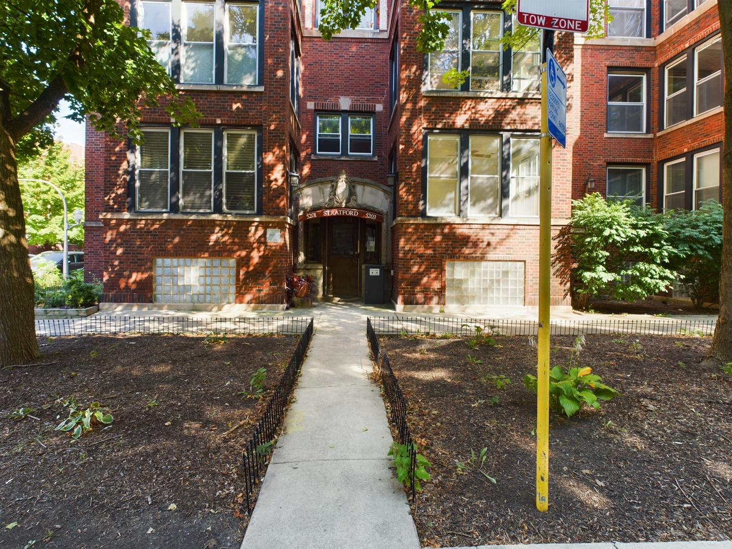 5203 S Ingleside Avenue Unit: 1