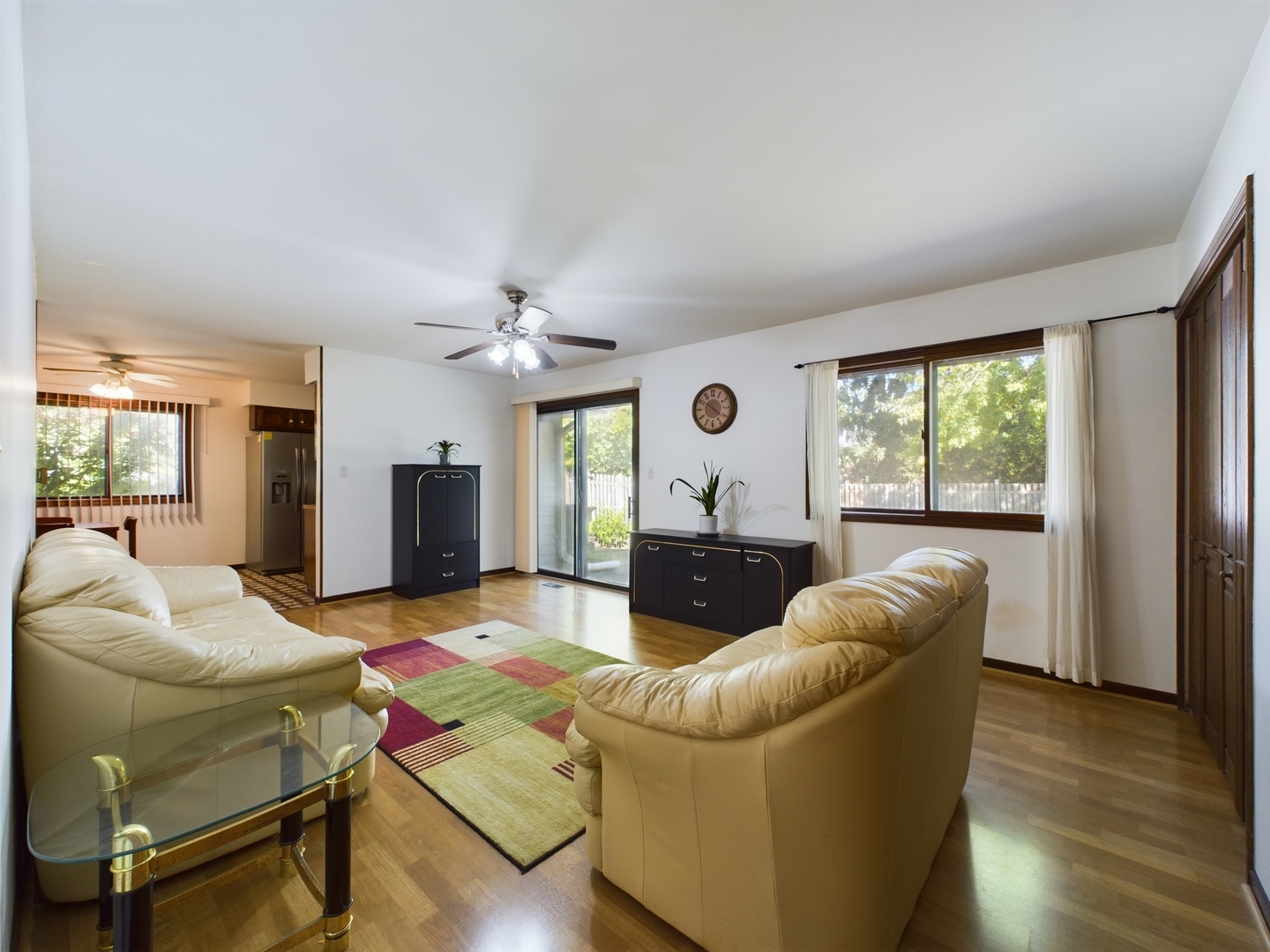 1700 Shorewood Drive W