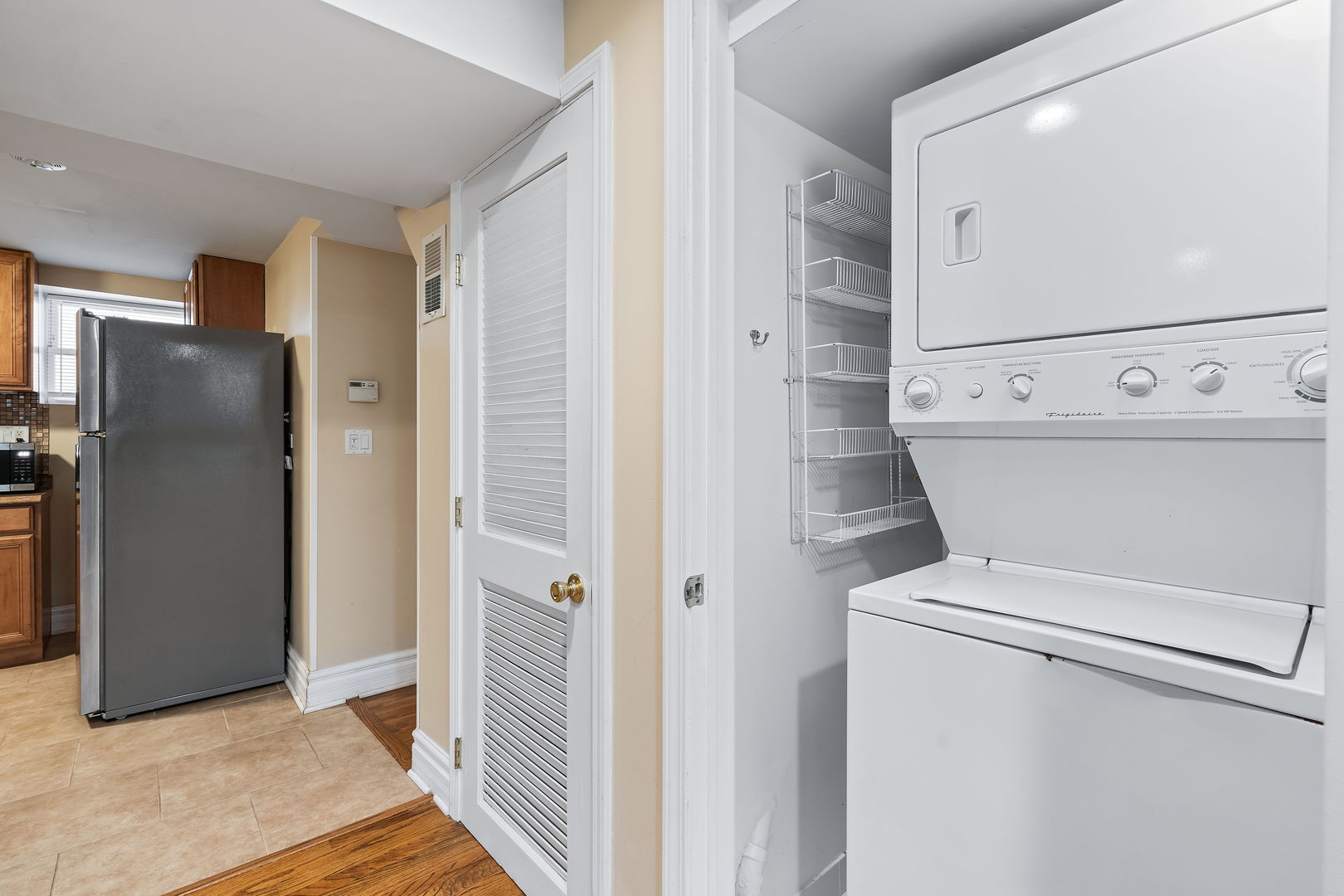 6046 N FRANCISCO Avenue Unit: GW